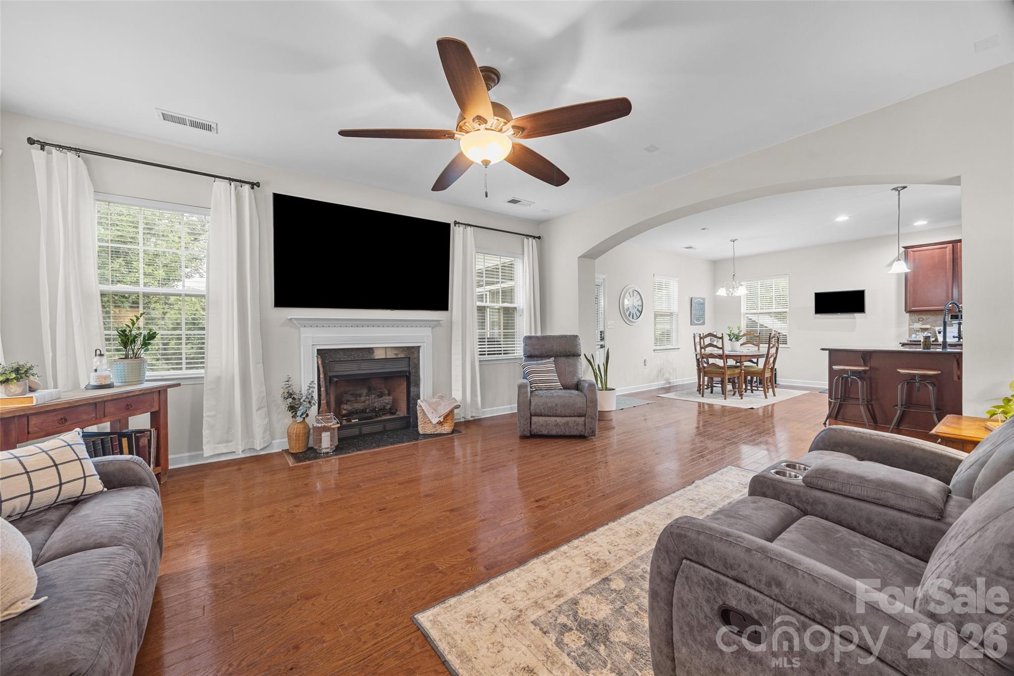 1206 Bottle Brush Lane — Harrisburg