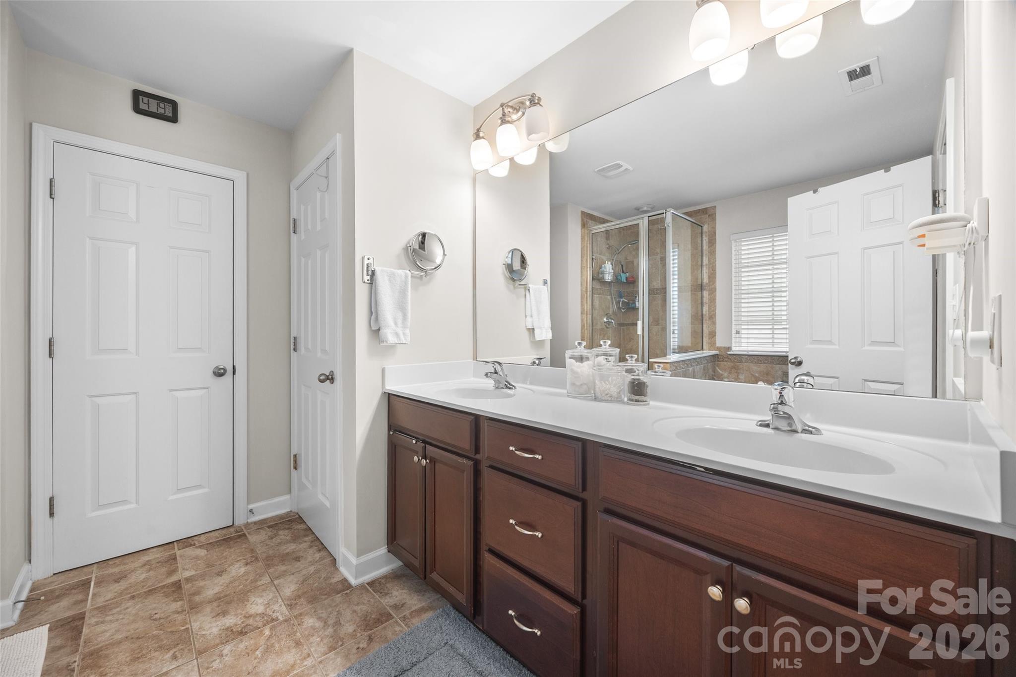 1206 Bottle Brush Lane — Harrisburg