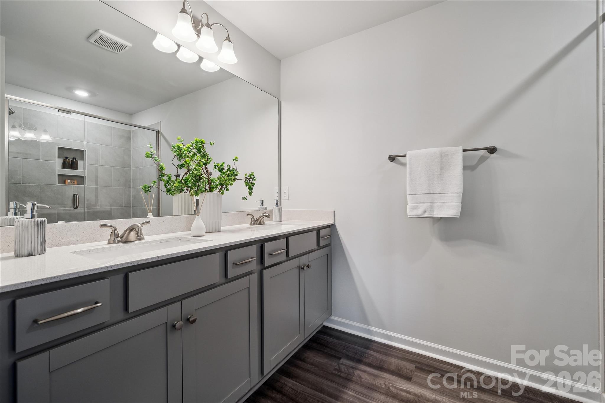 5609 Retledge Street #33 — Charlotte