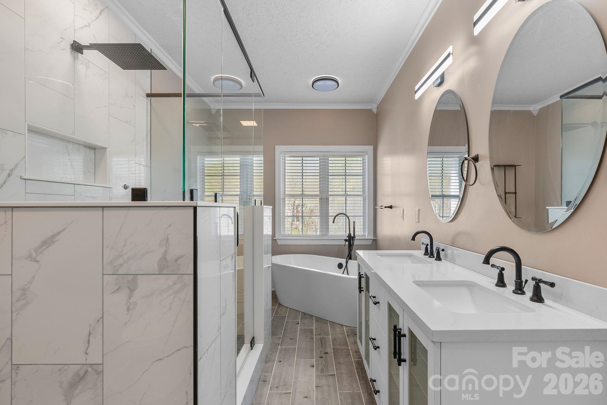 79 Mill Pond Way — Hendersonville