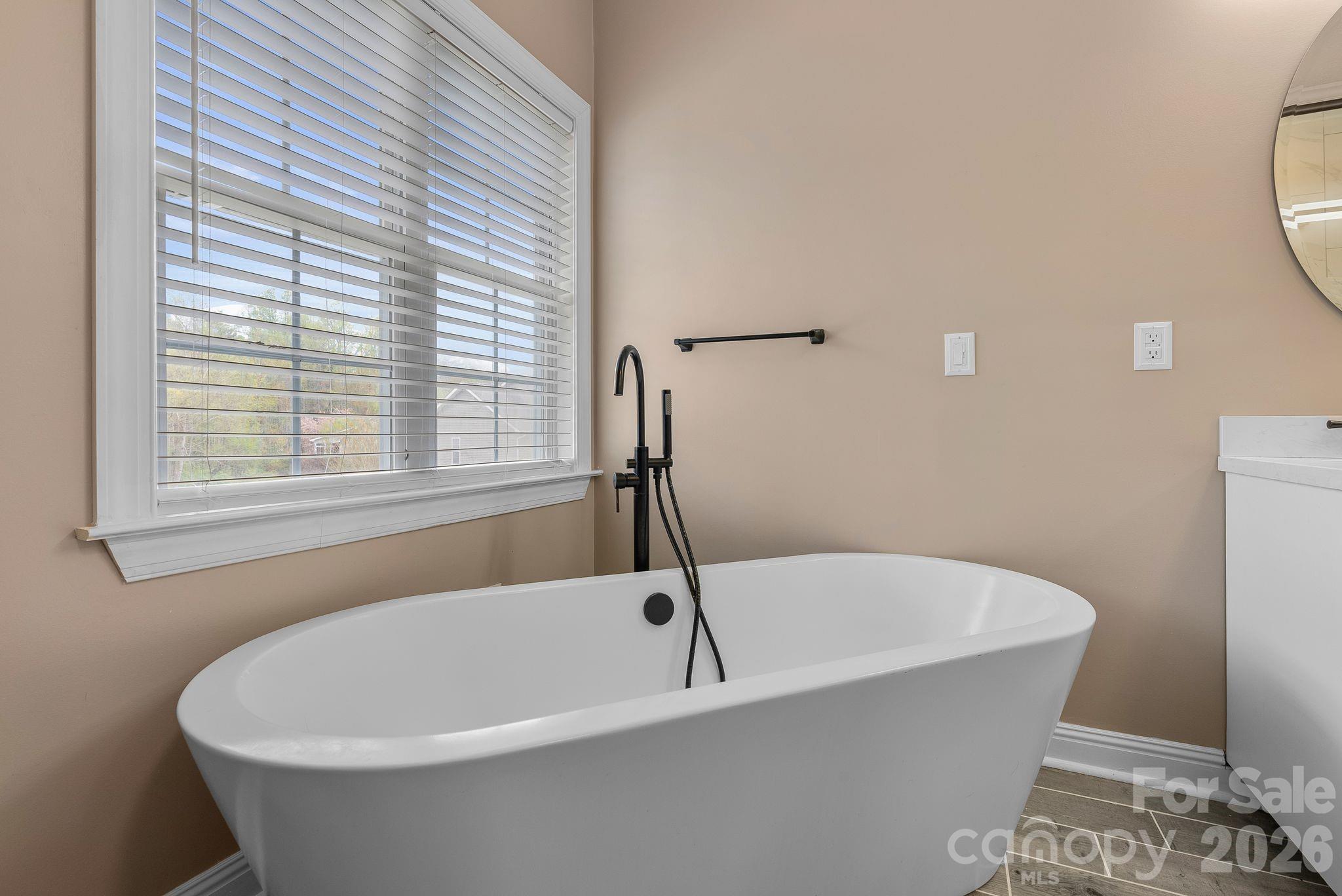 79 Mill Pond Way — Hendersonville