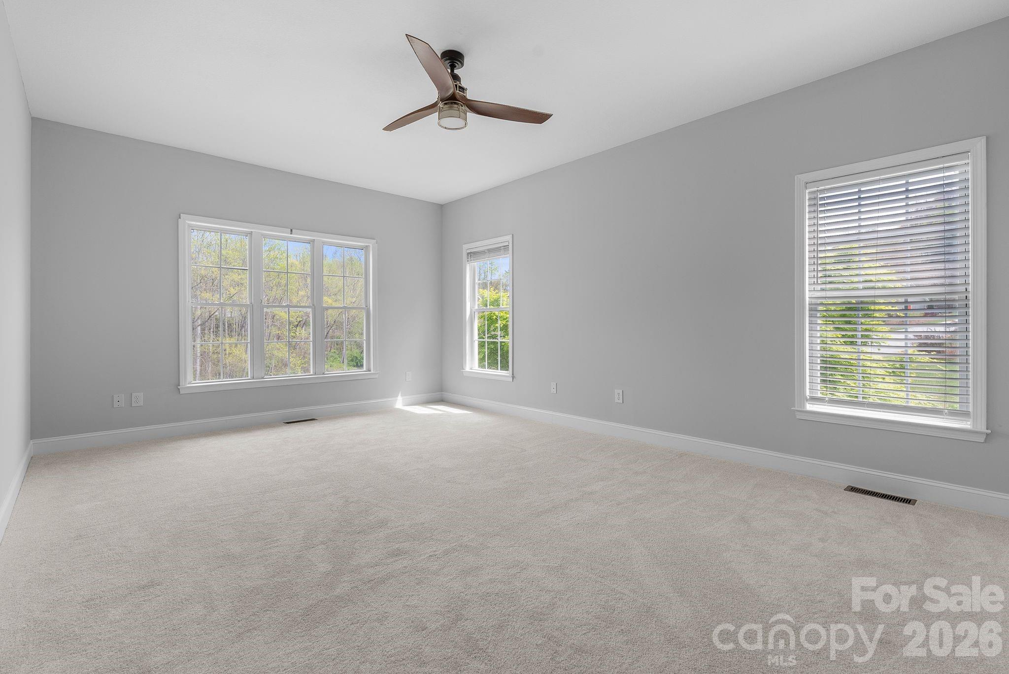 79 Mill Pond Way — Hendersonville