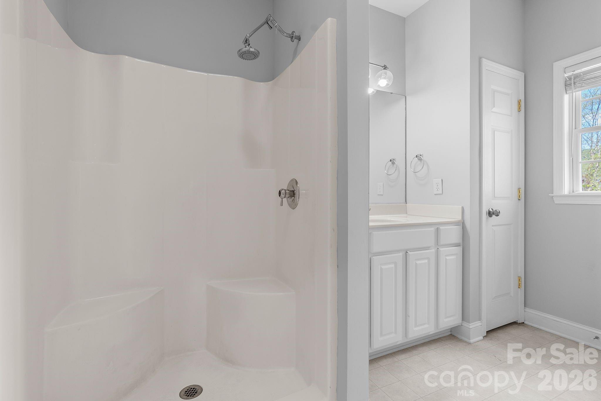 79 Mill Pond Way — Hendersonville