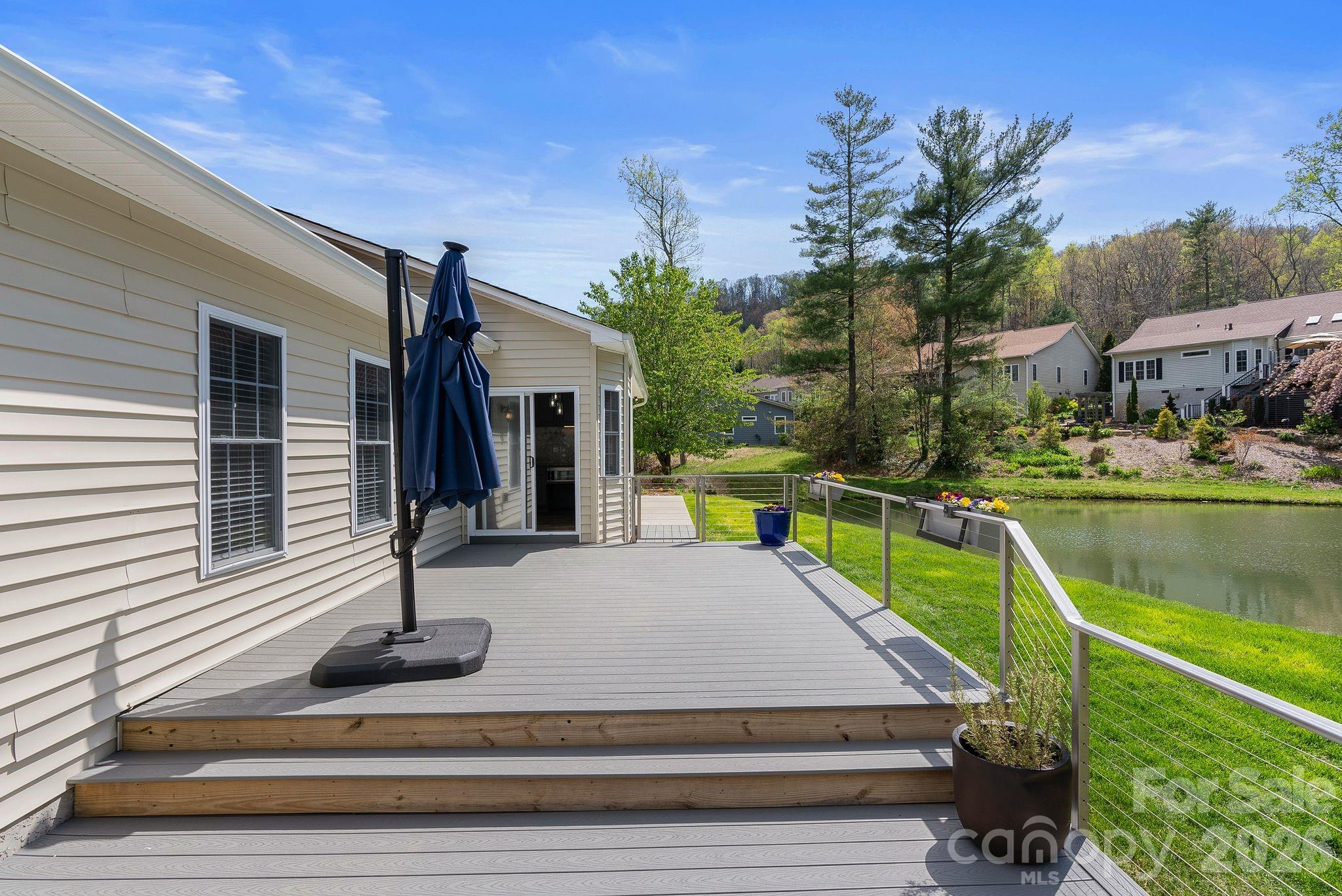 79 Mill Pond Way — Hendersonville