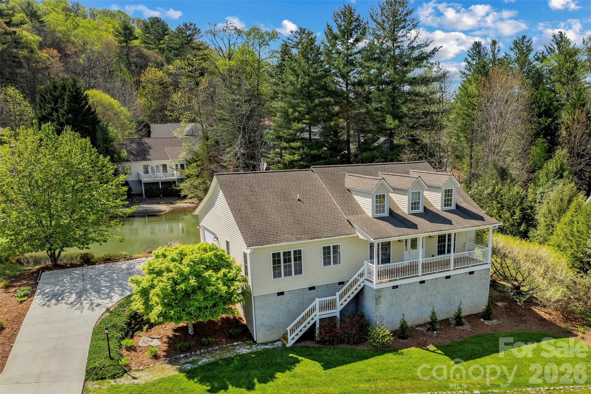 79 Mill Pond Way — Hendersonville