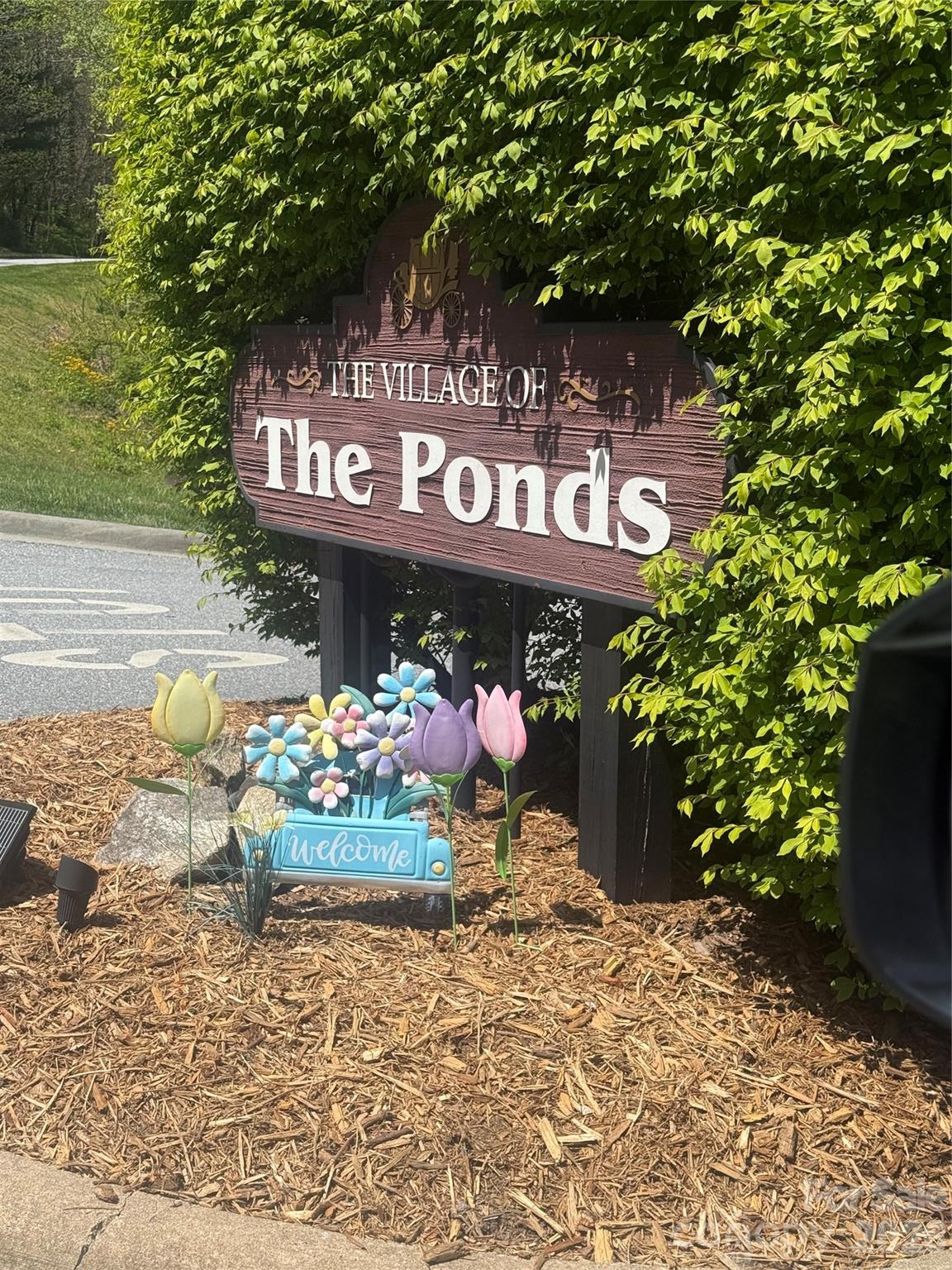 79 Mill Pond Way — Hendersonville