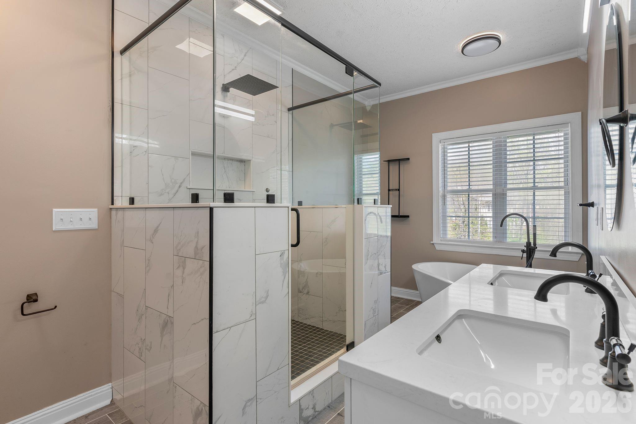 79 Mill Pond Way — Hendersonville