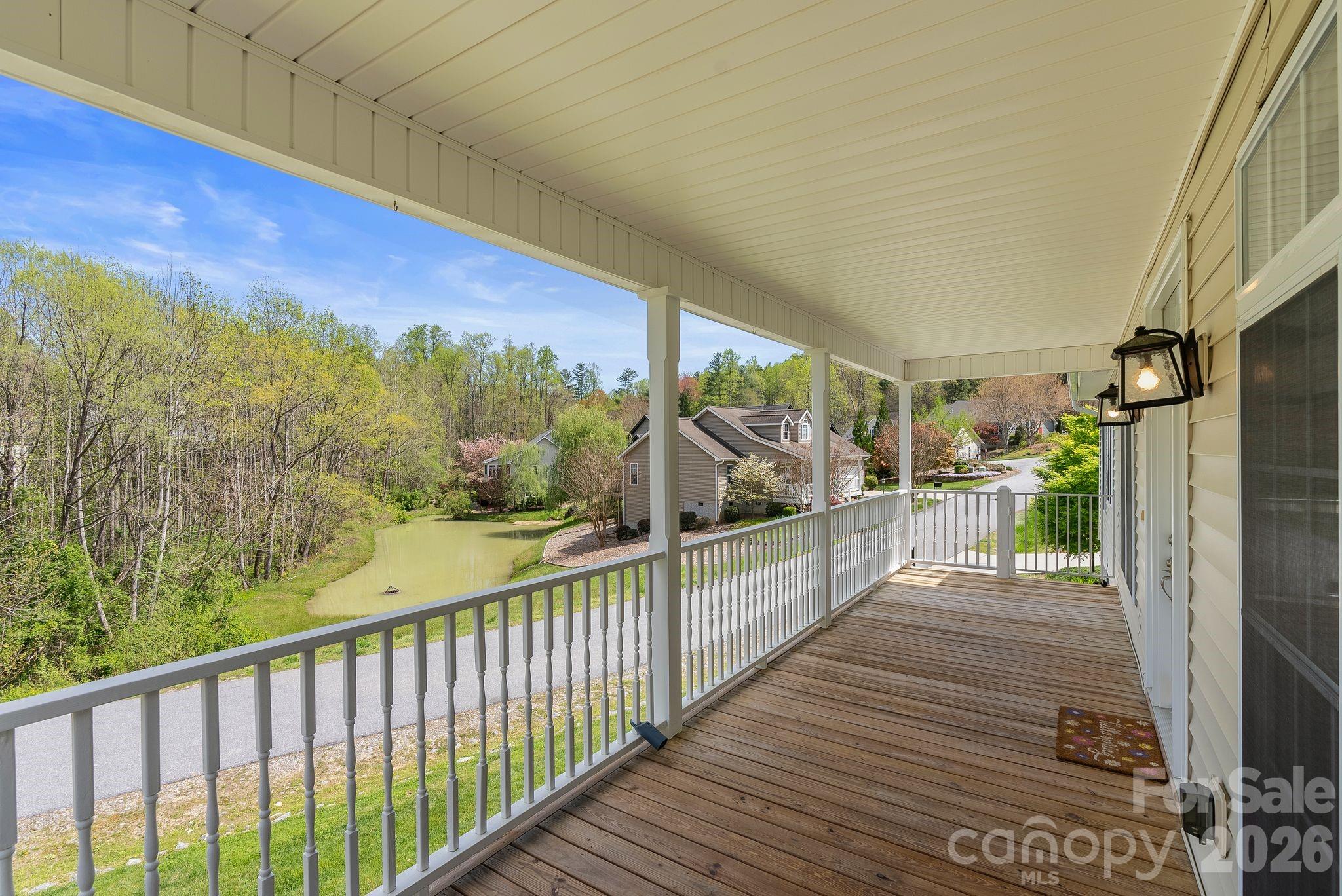 79 Mill Pond Way — Hendersonville