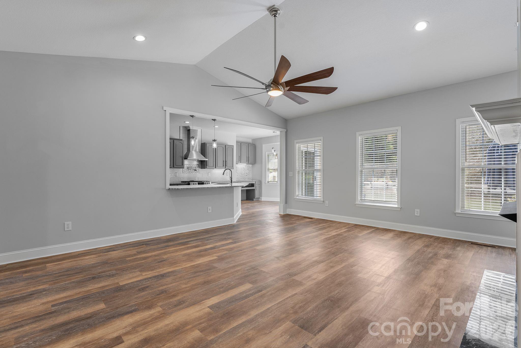 79 Mill Pond Way — Hendersonville