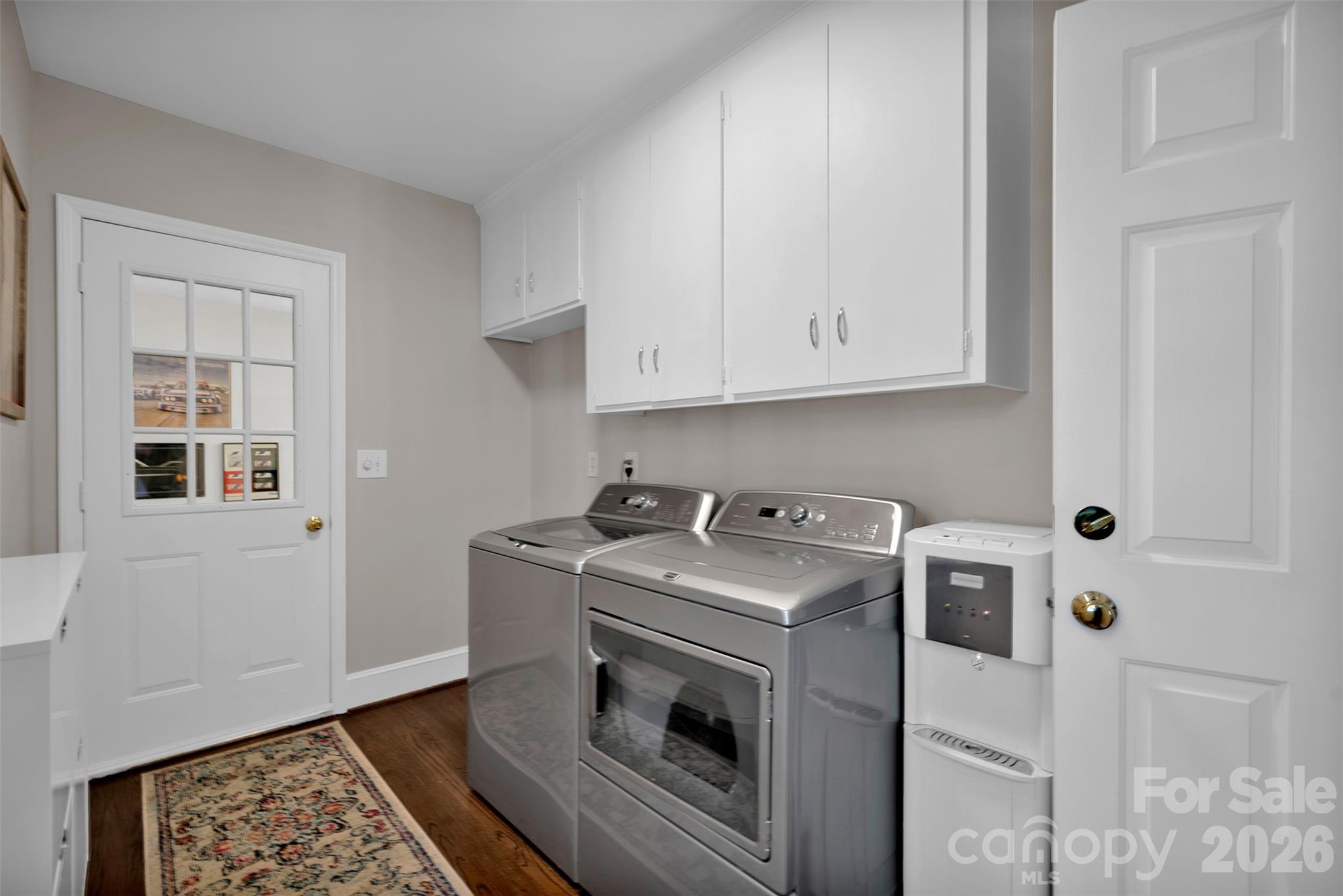 421 Sardis Lane — Charlotte