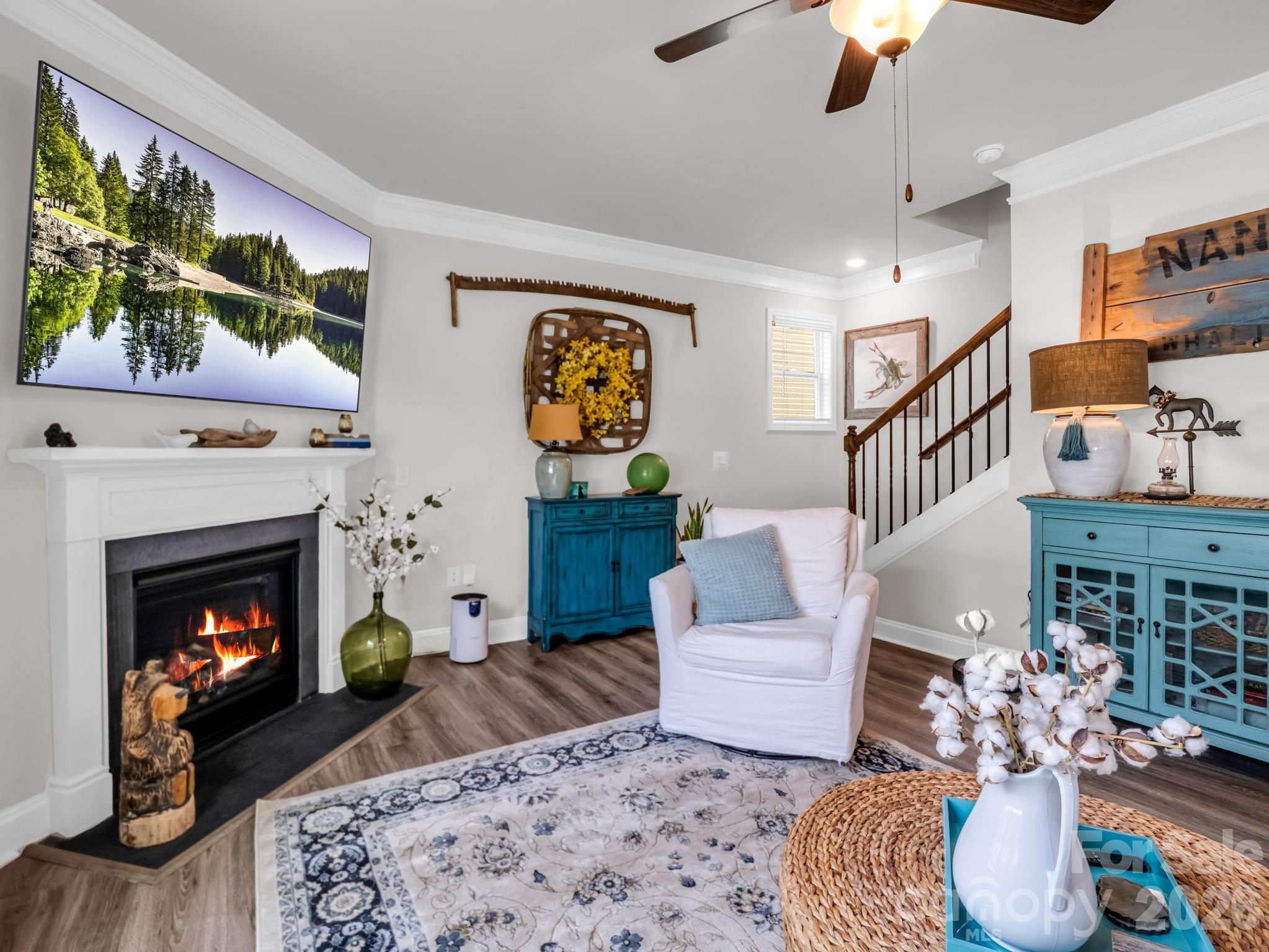 383 Fox Cove Road — Hendersonville