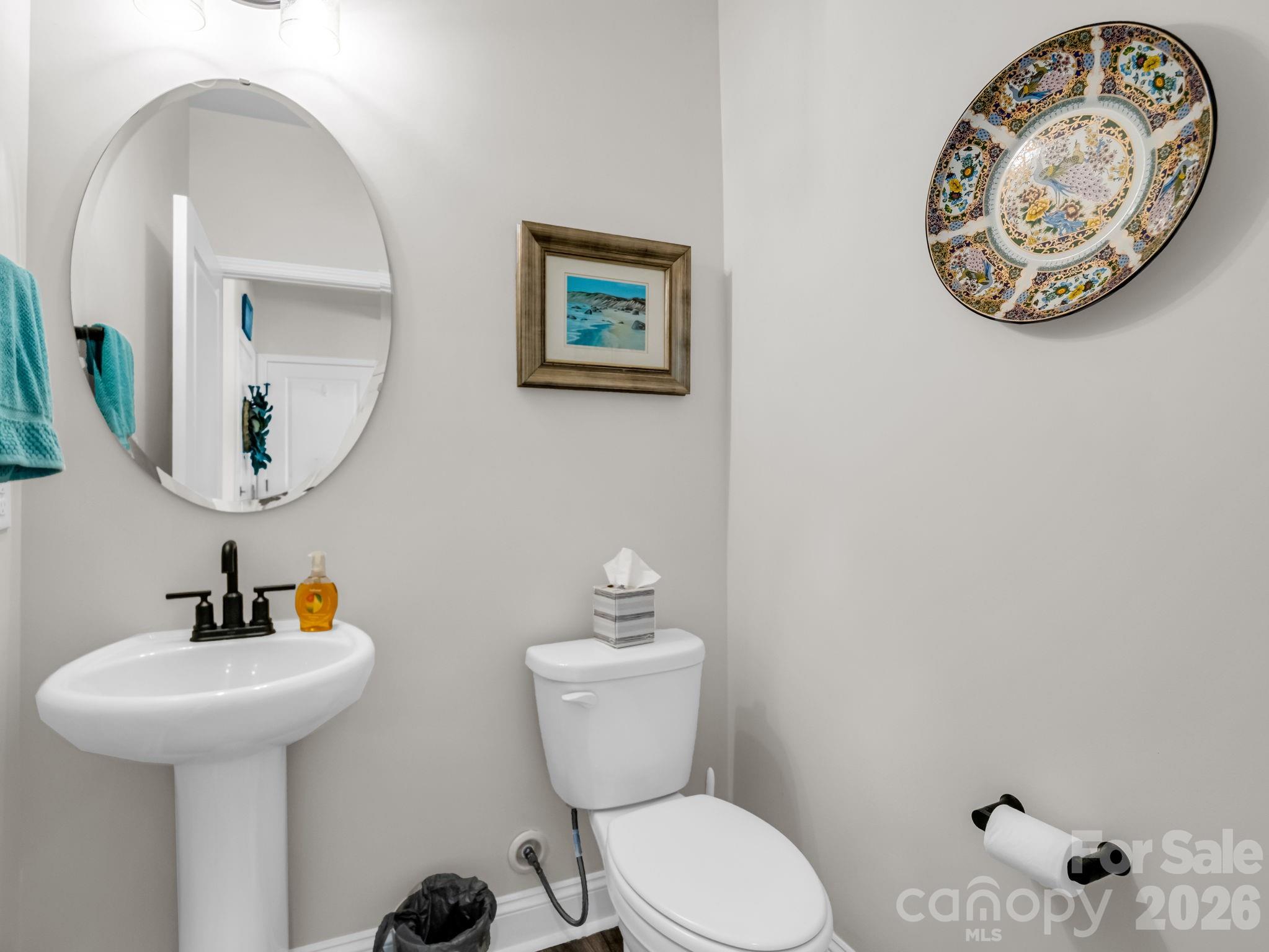 383 Fox Cove Road — Hendersonville