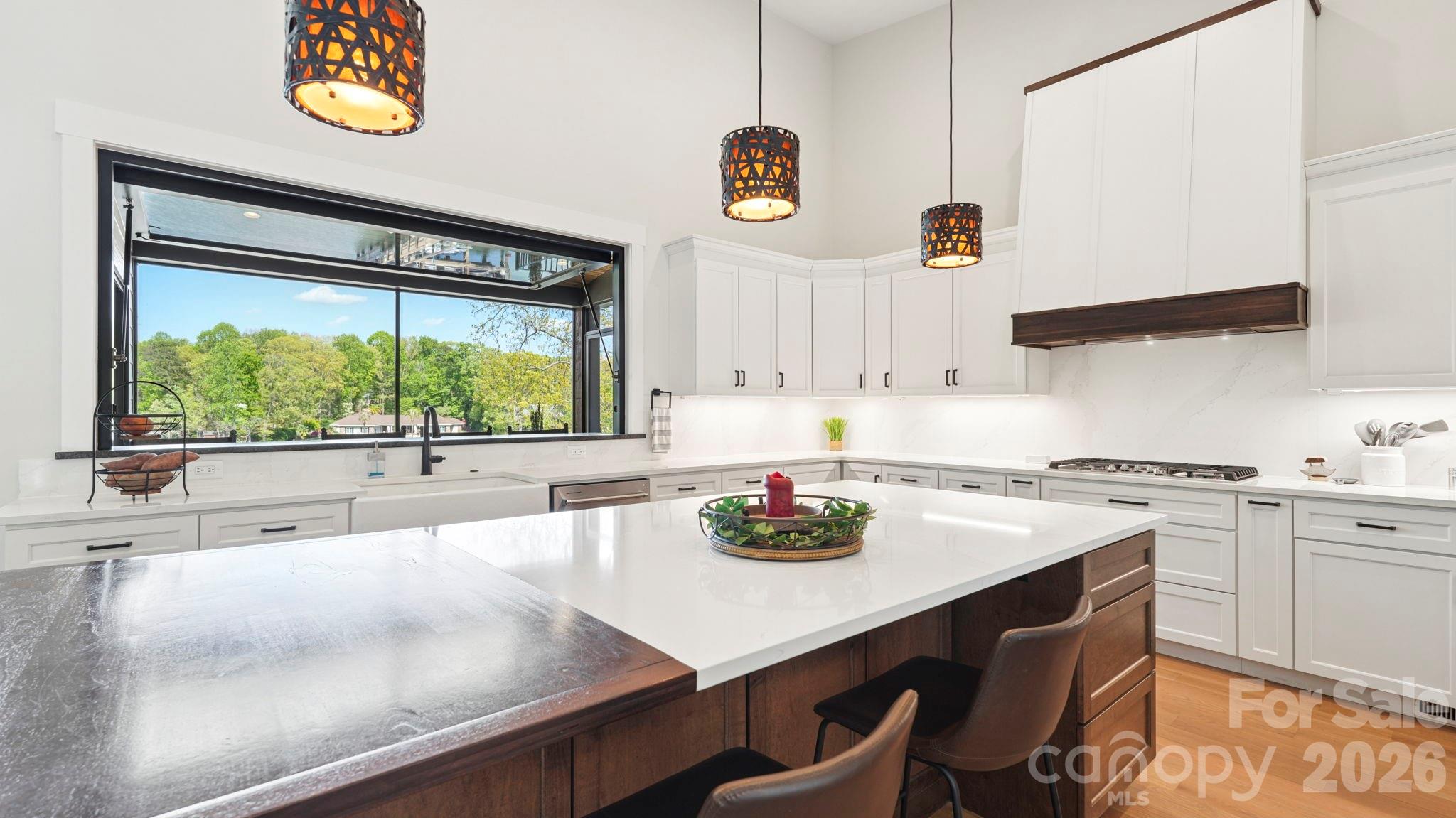 644 Normandy Road — Mooresville