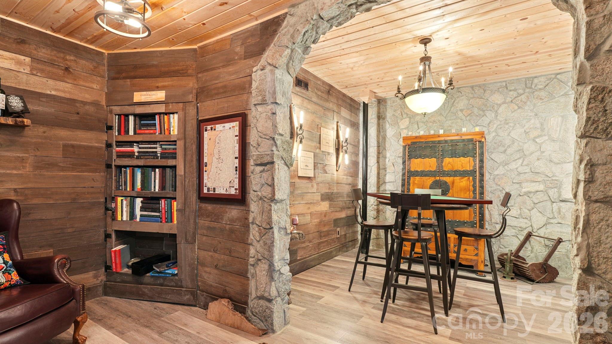 644 Normandy Road — Mooresville
