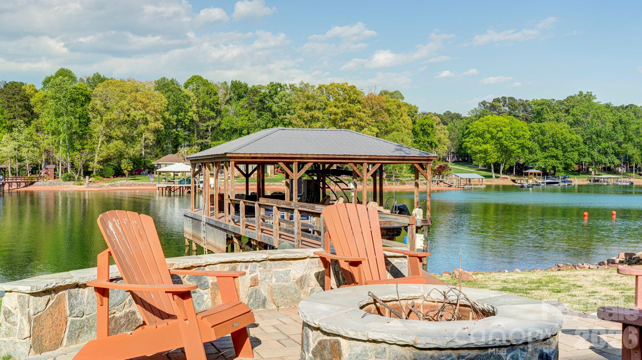 644 Normandy Road — Mooresville