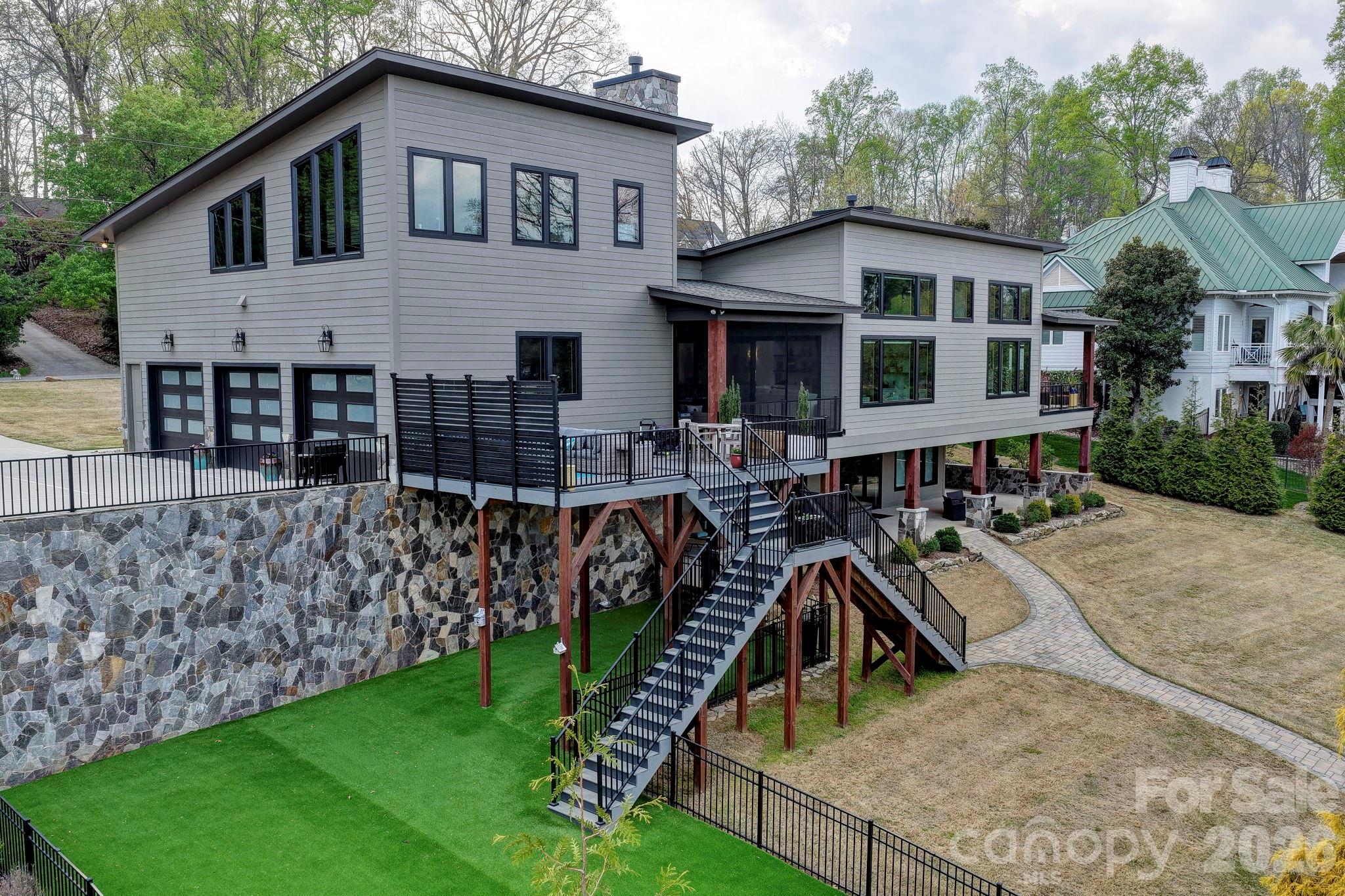 644 Normandy Road — Mooresville