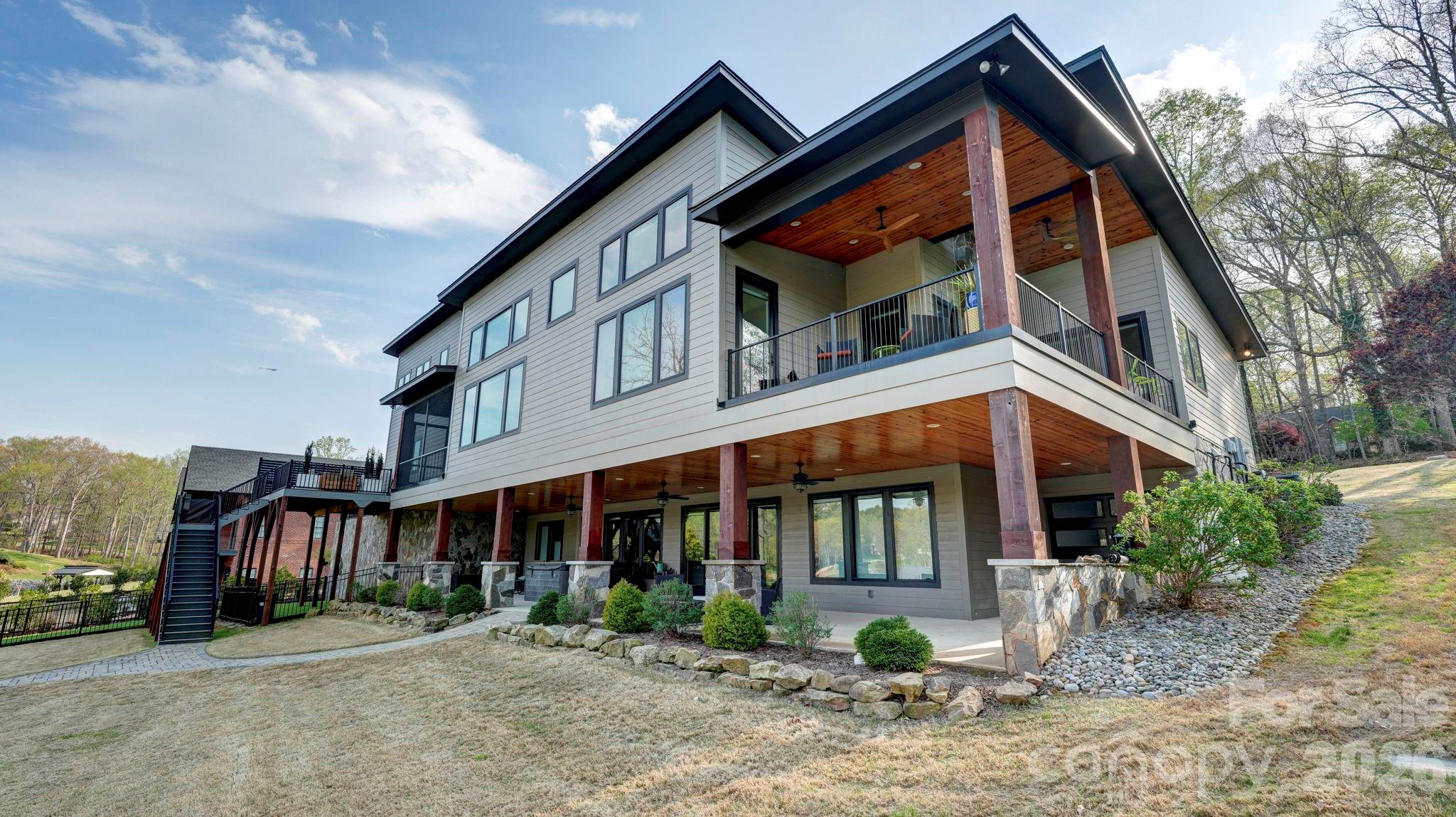 644 Normandy Road — Mooresville