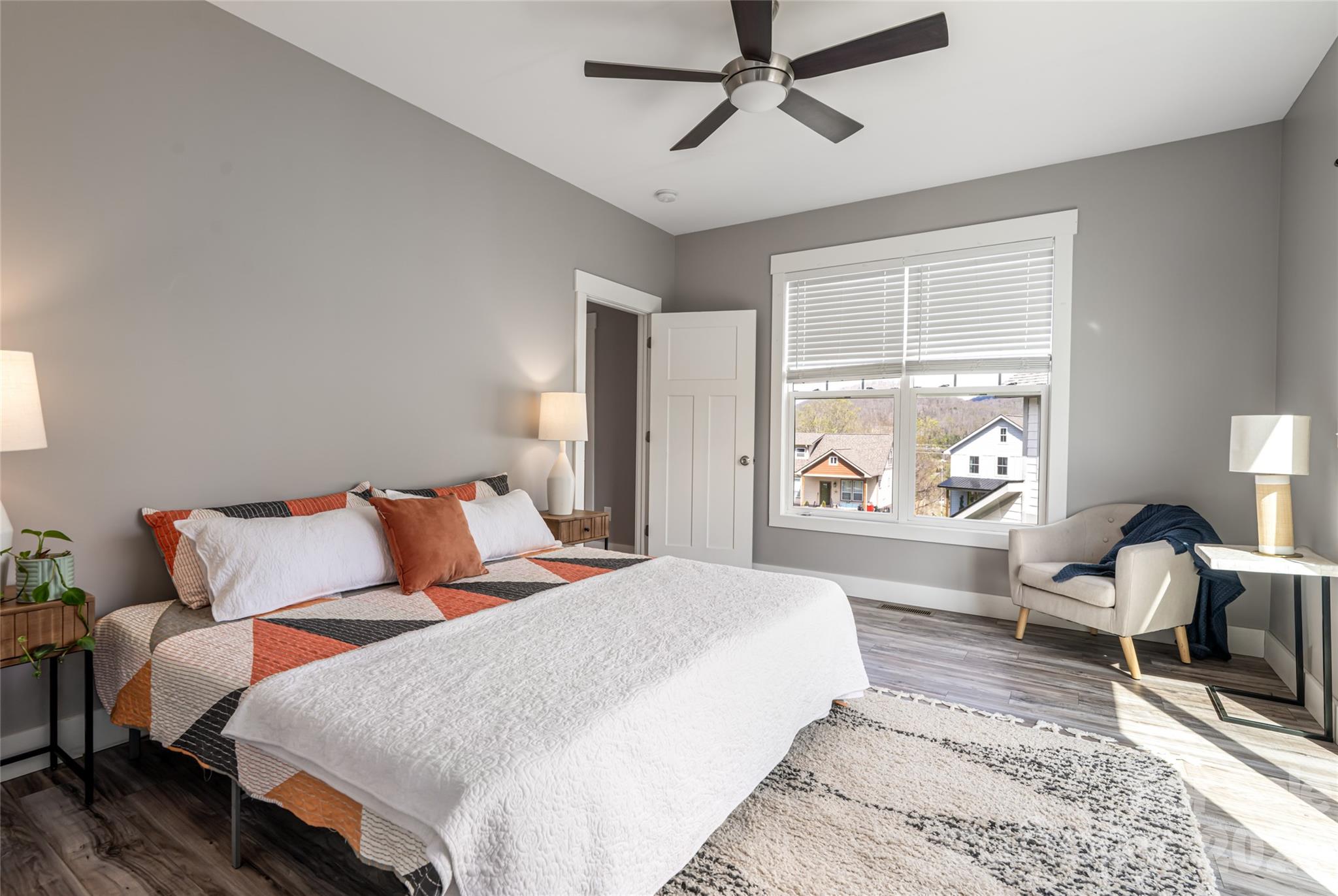 35 Alice Clement Lane — Asheville