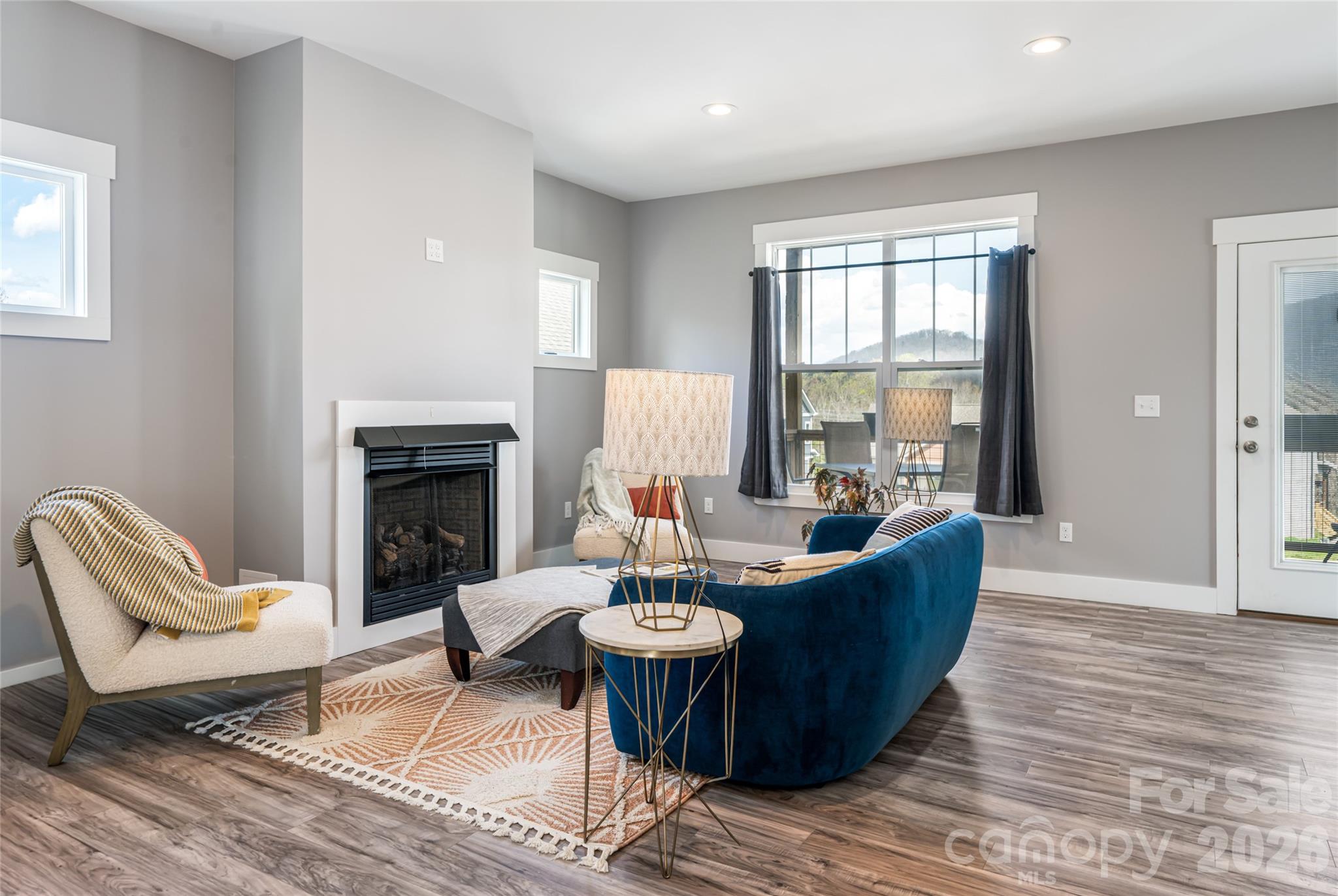 35 Alice Clement Lane — Asheville