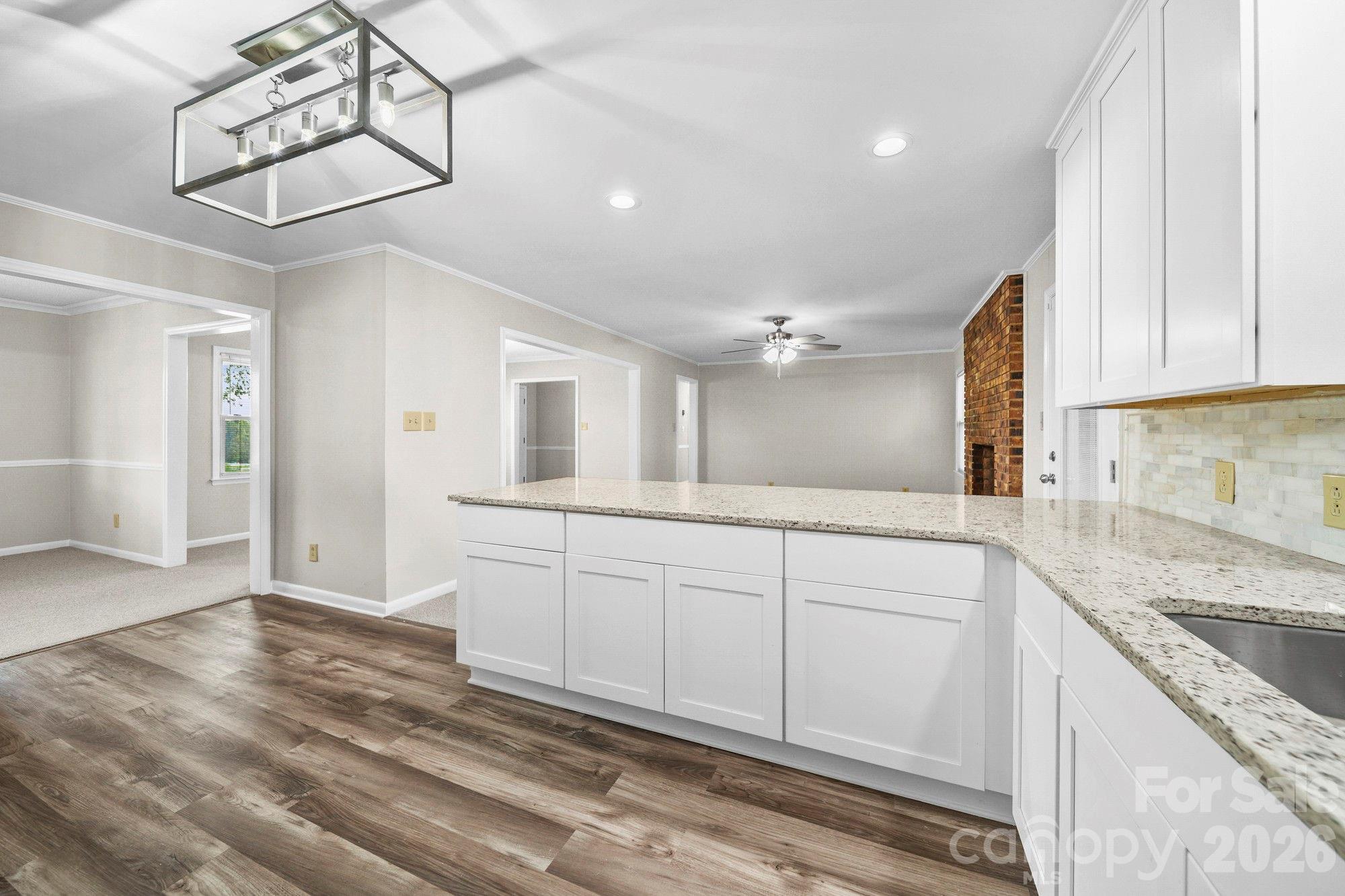 164 New York Avenue — Peachland