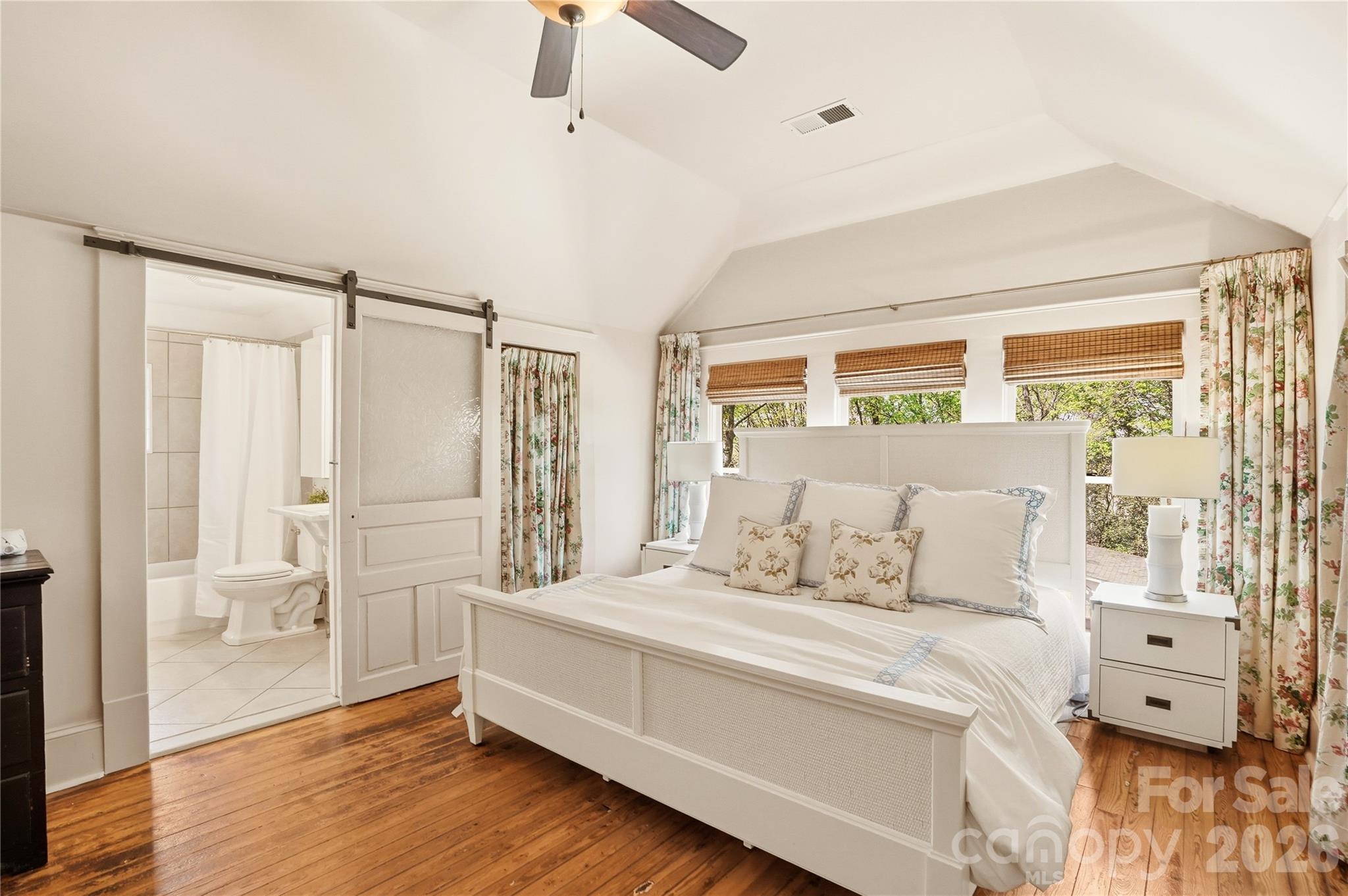 1815 Seigle Avenue — Charlotte
