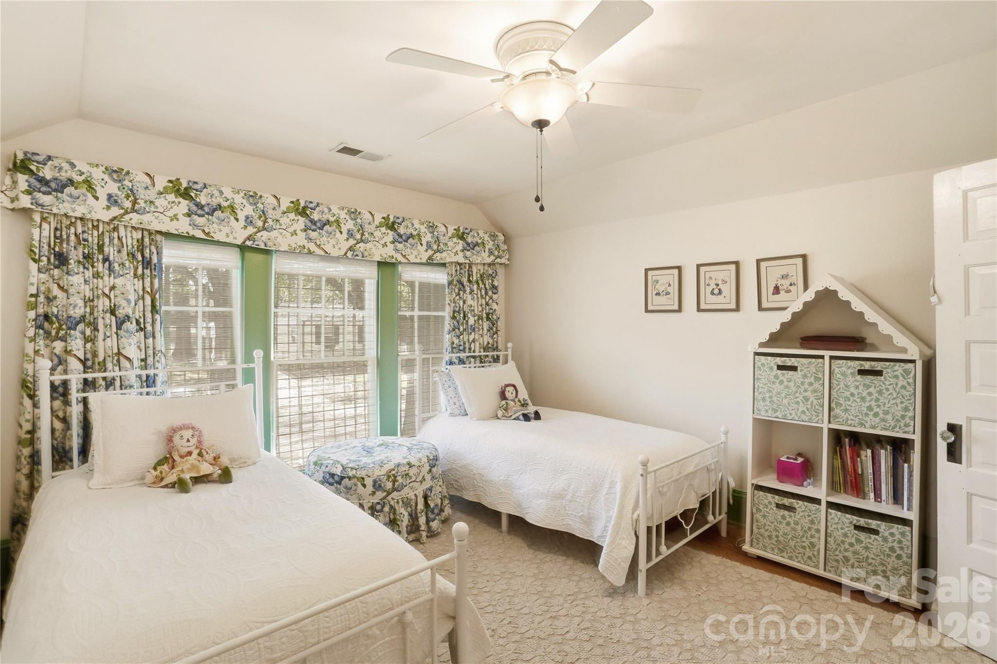 1815 Seigle Avenue — Charlotte