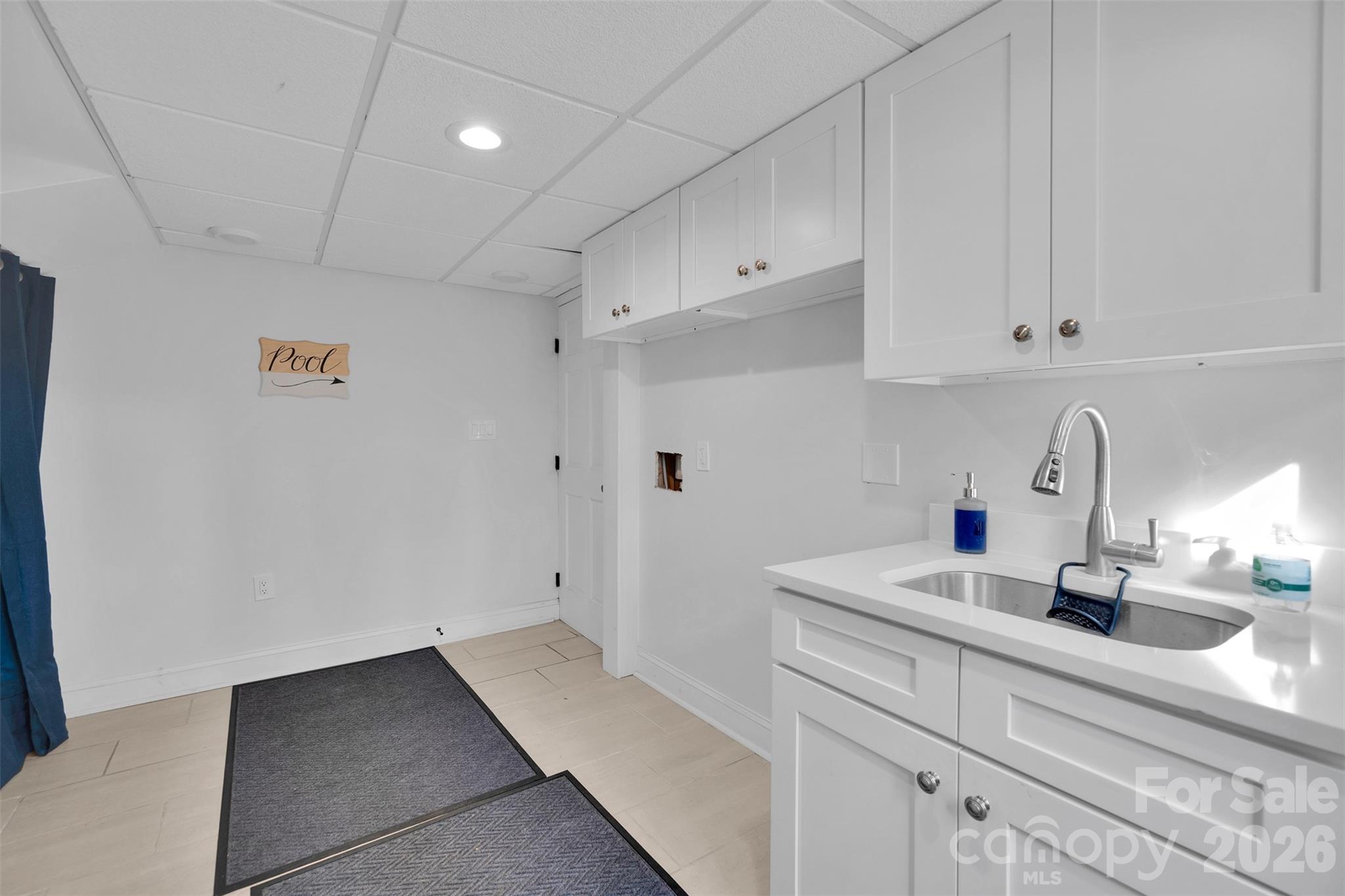 301 Hillandale Drive — Charlotte