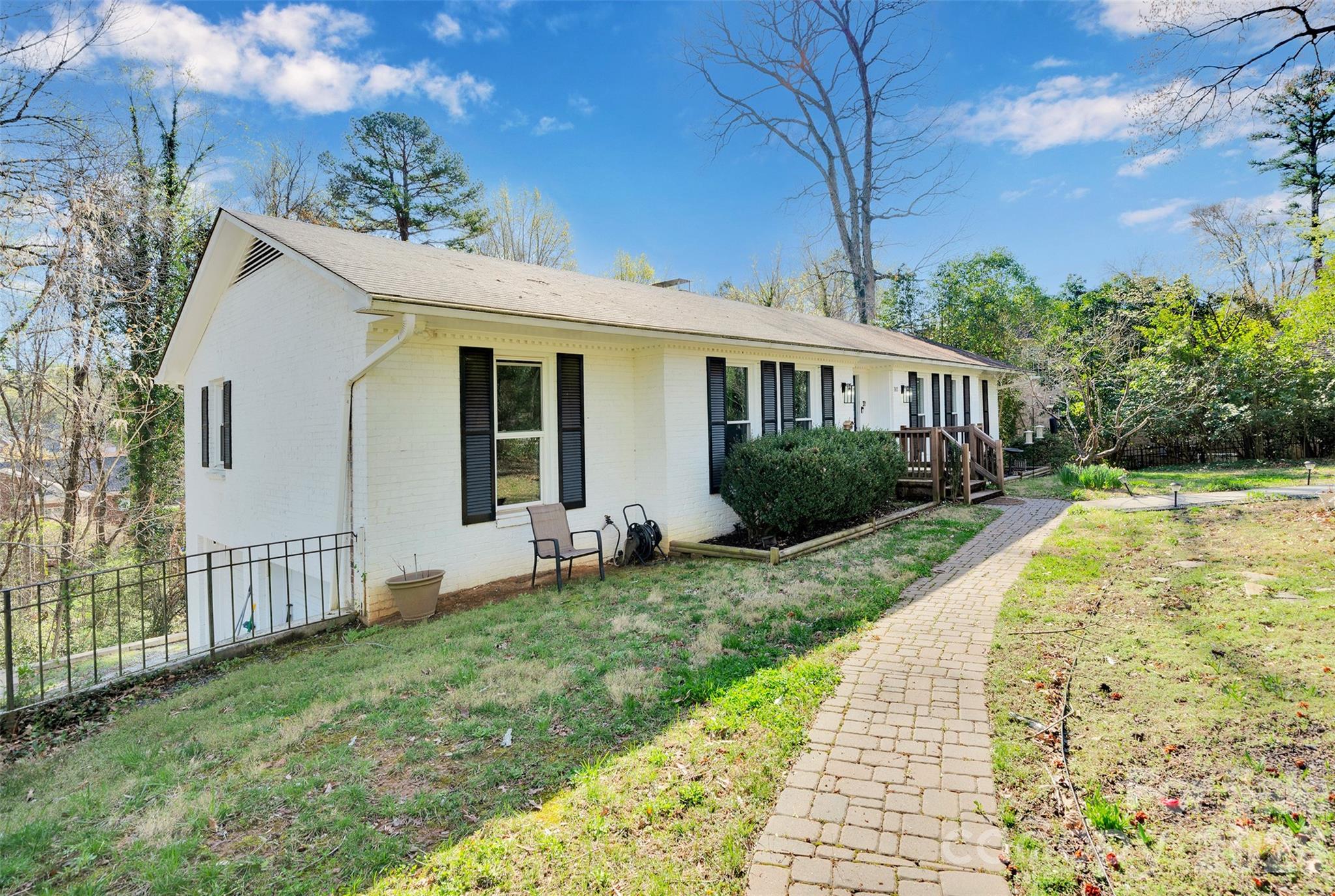 301 Hillandale Drive — Charlotte