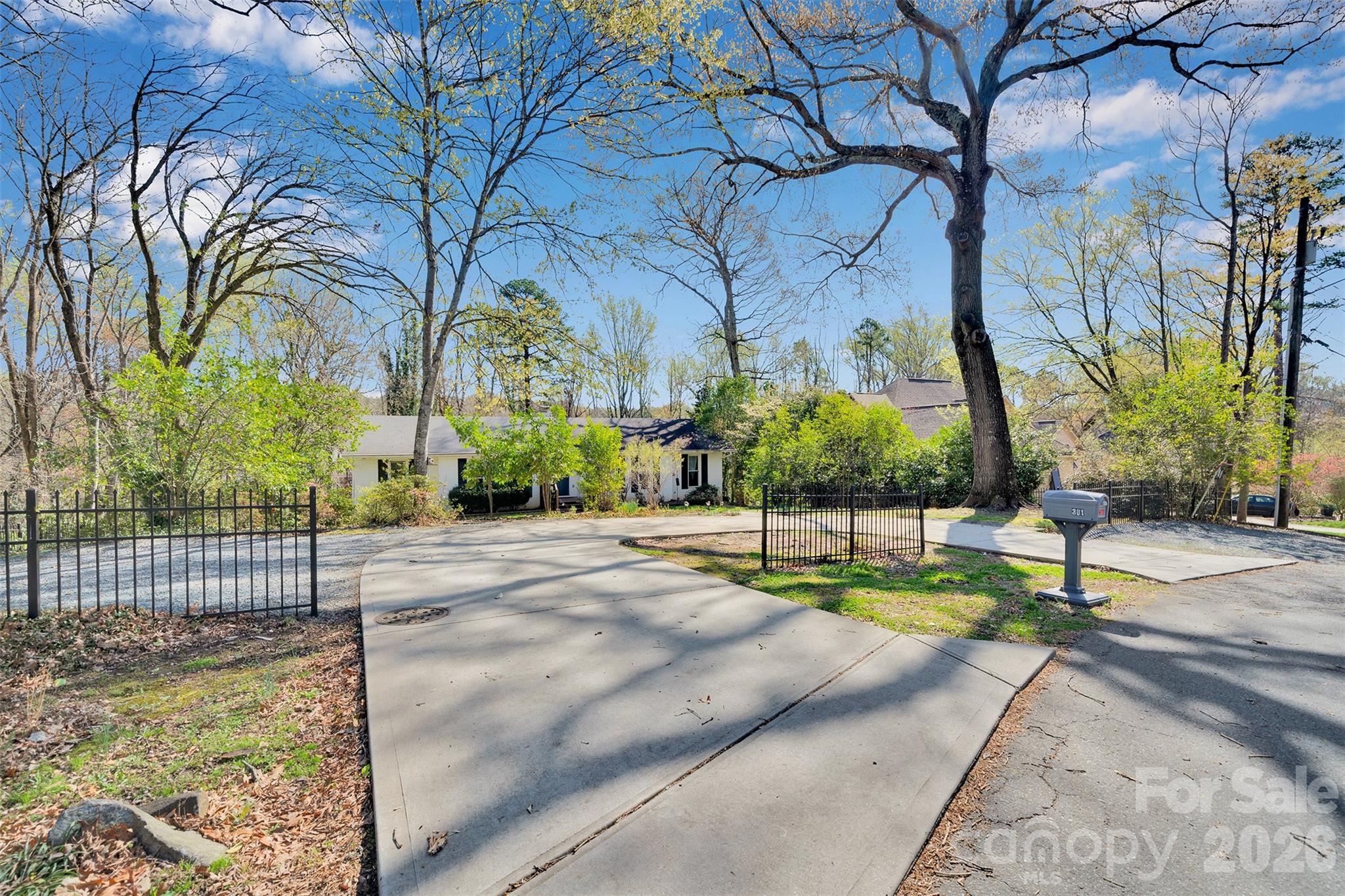 301 Hillandale Drive — Charlotte