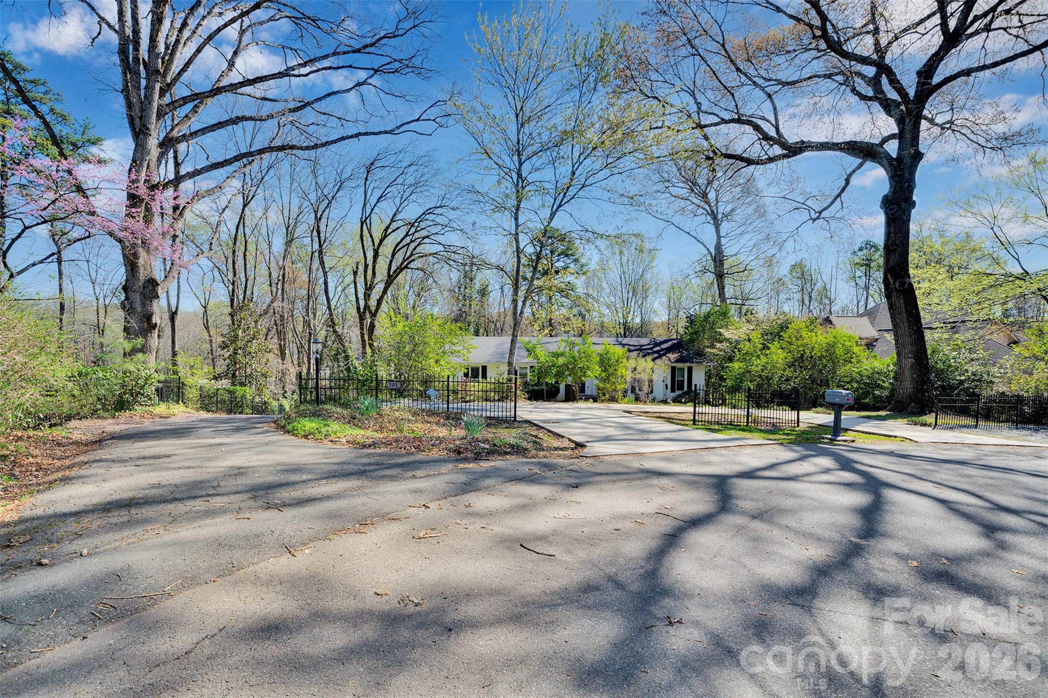 301 Hillandale Drive — Charlotte