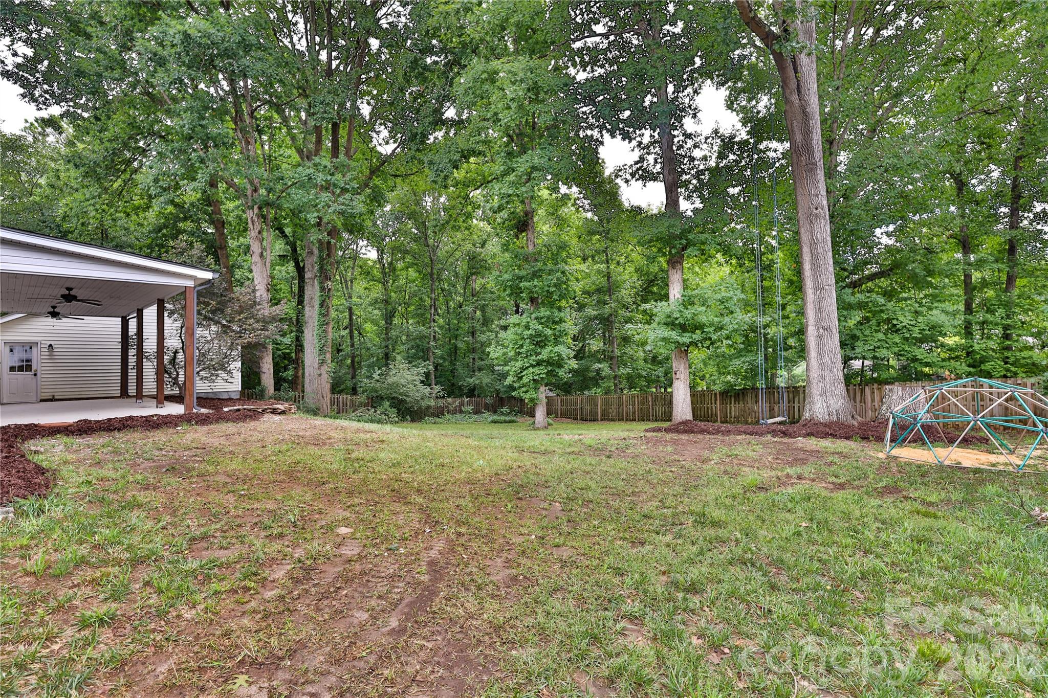 6721 Knightswood Drive — Charlotte