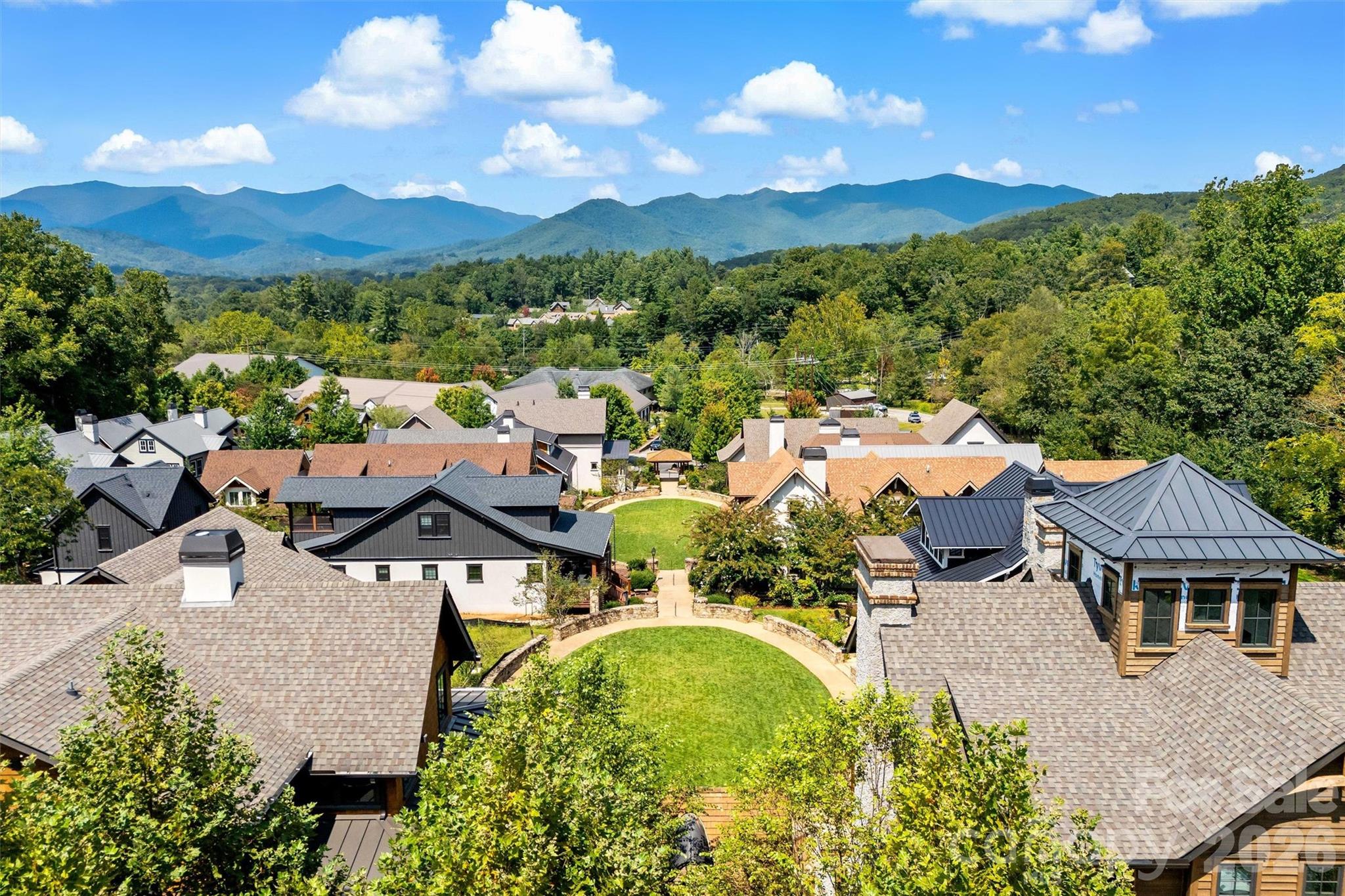 9 Fay Jones Lane — Black Mountain