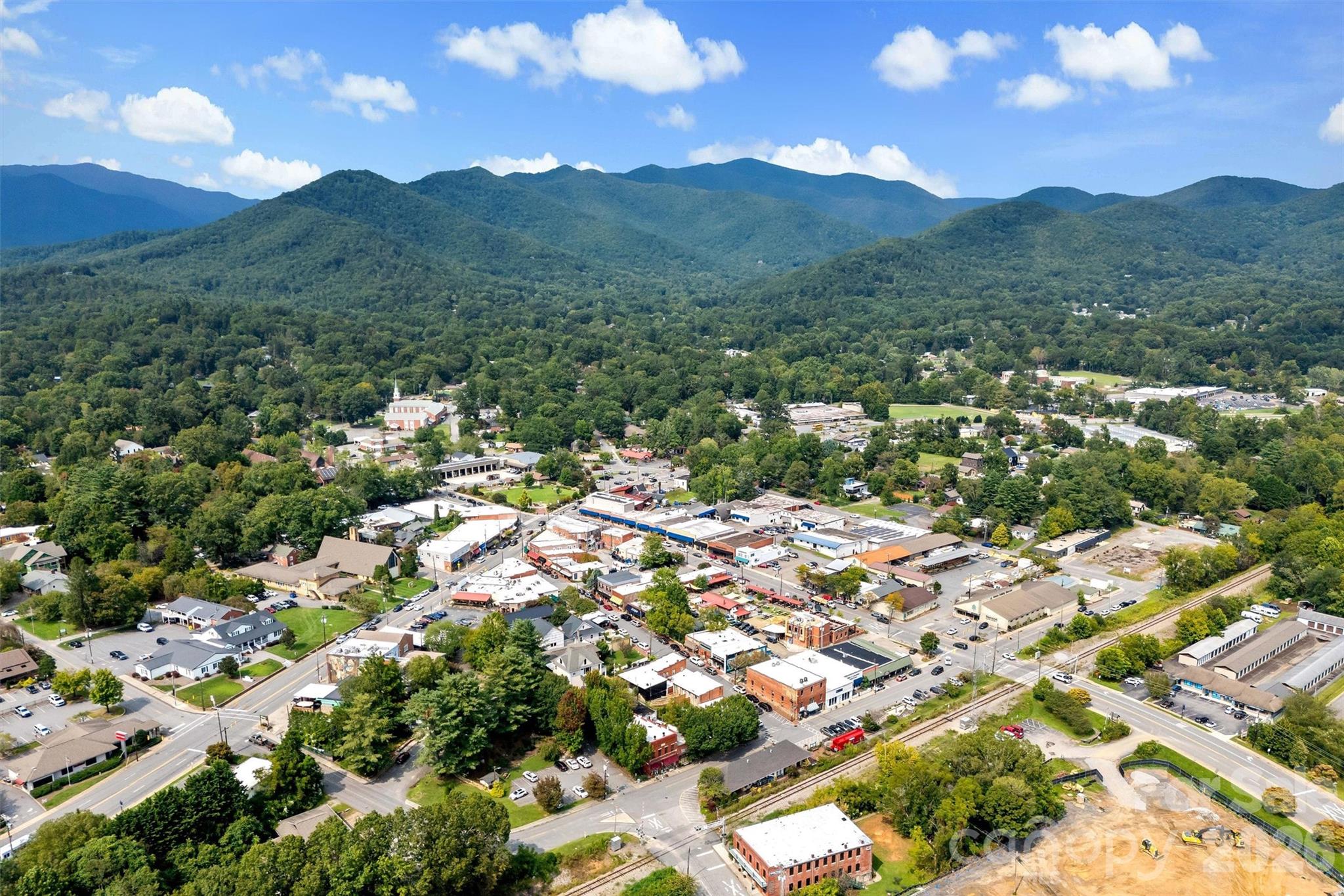 9 Fay Jones Lane — Black Mountain
