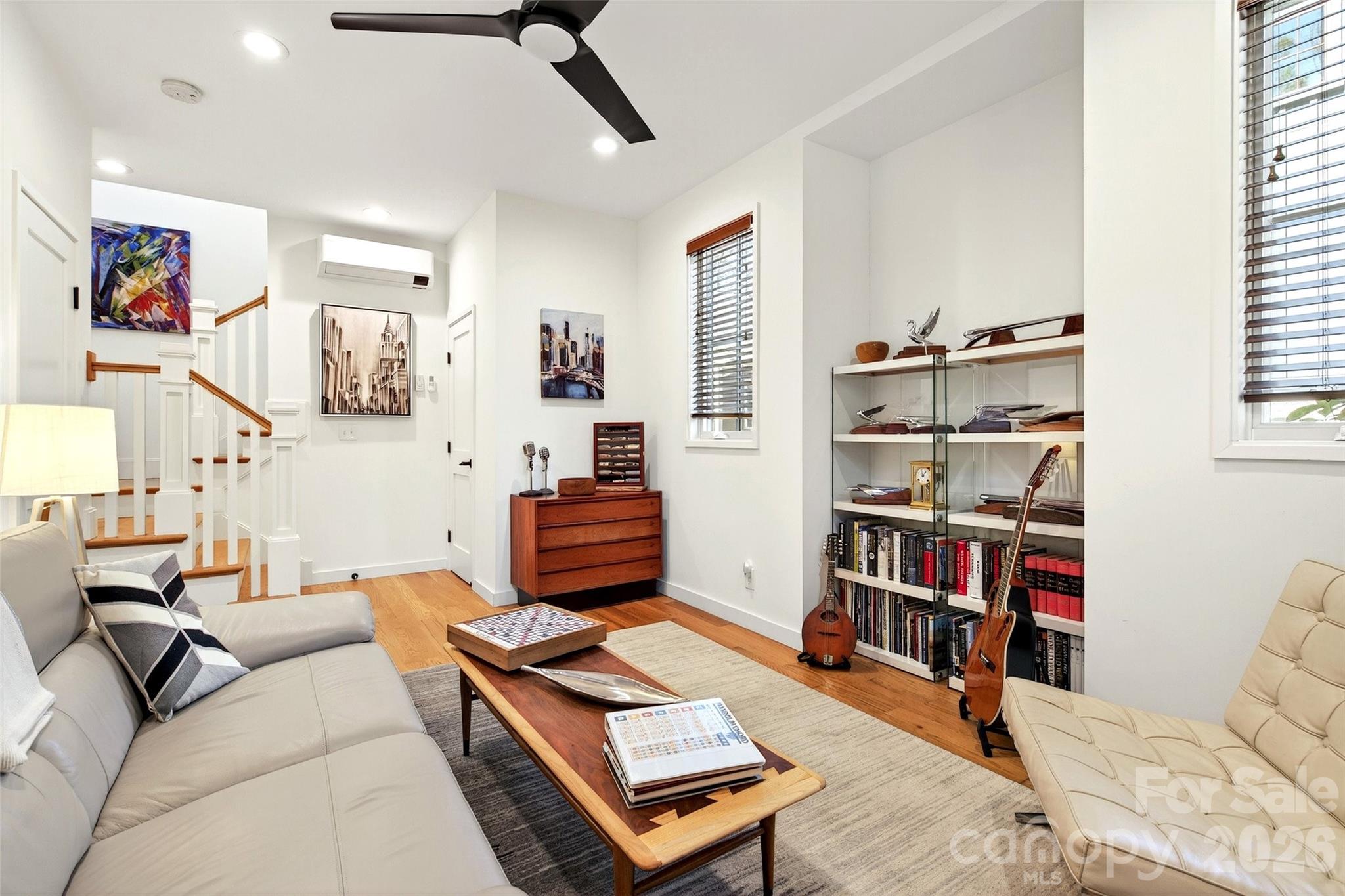 9 Fay Jones Lane — Black Mountain