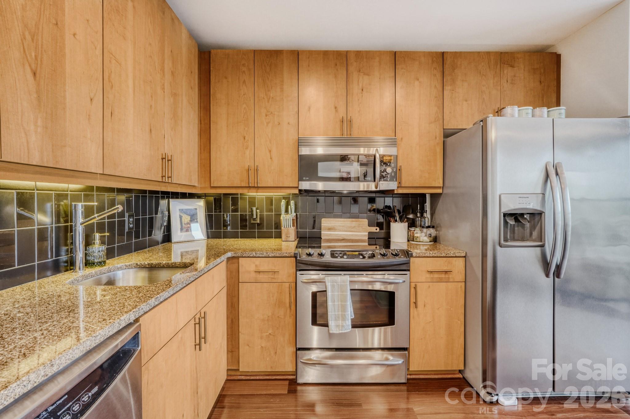 333 W Trade Street W #1105 — Charlotte