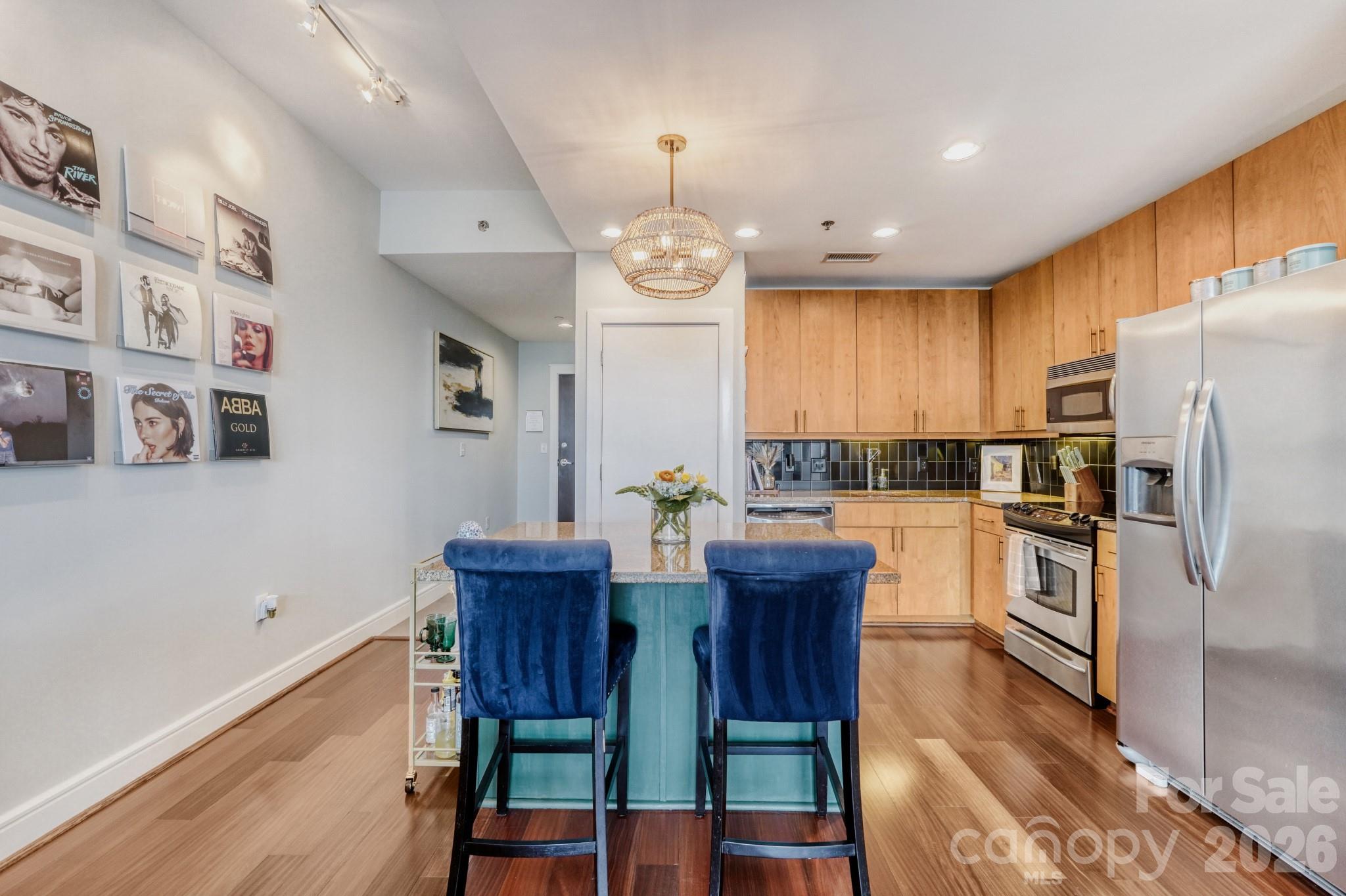 333 W Trade Street W #1105 — Charlotte