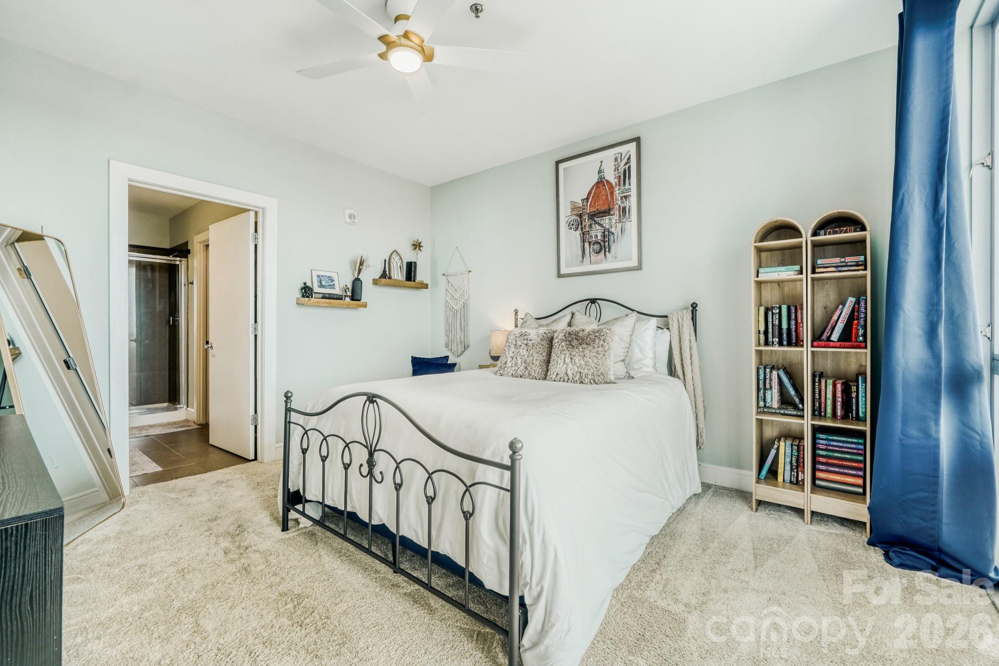 333 W Trade Street W #1105 — Charlotte