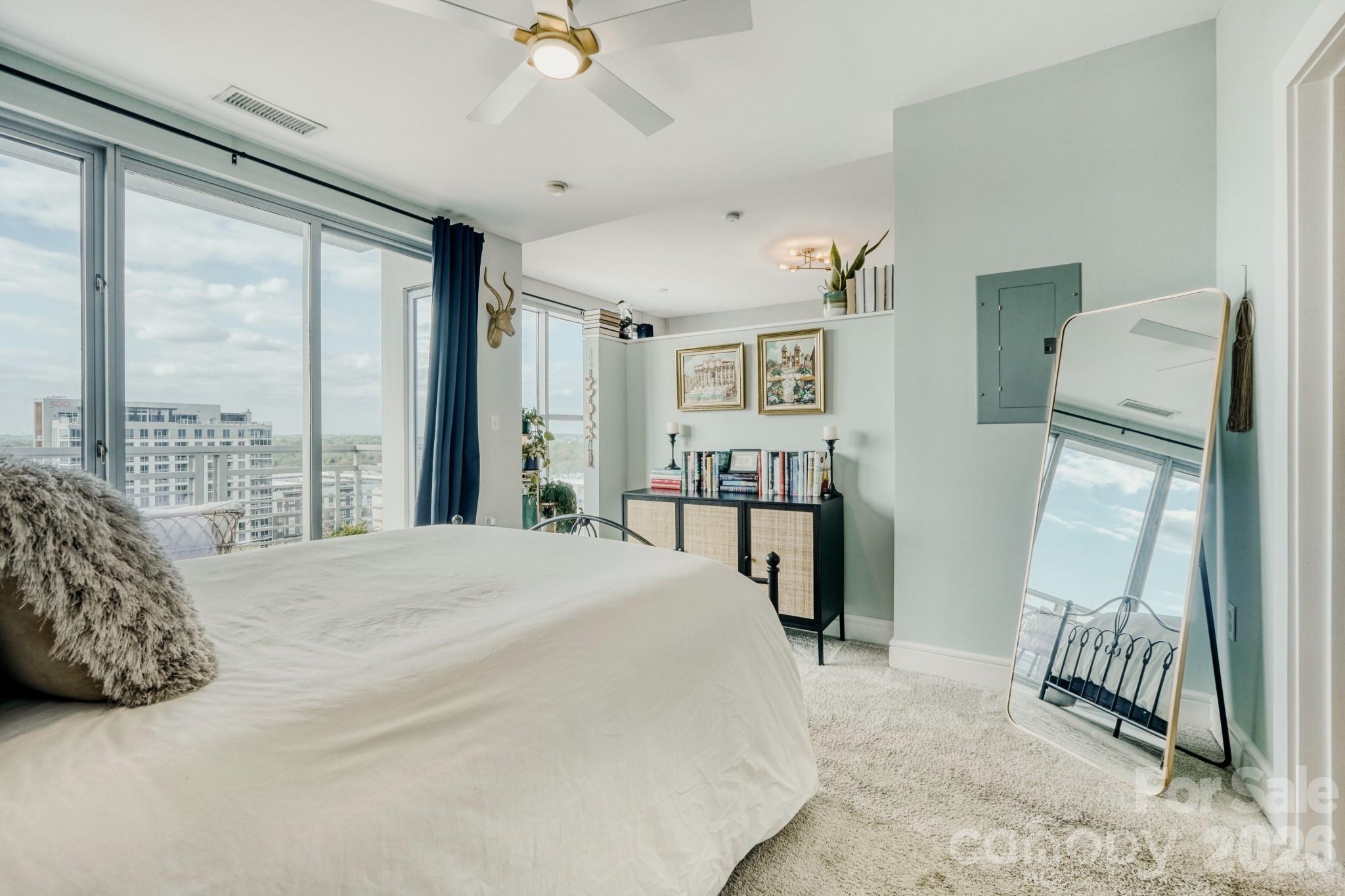 333 W Trade Street W #1105 — Charlotte