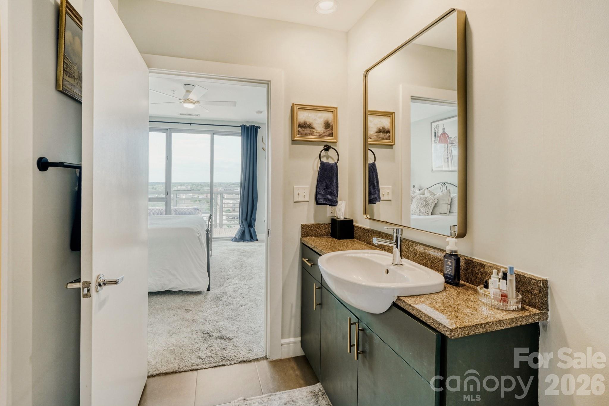 333 W Trade Street W #1105 — Charlotte