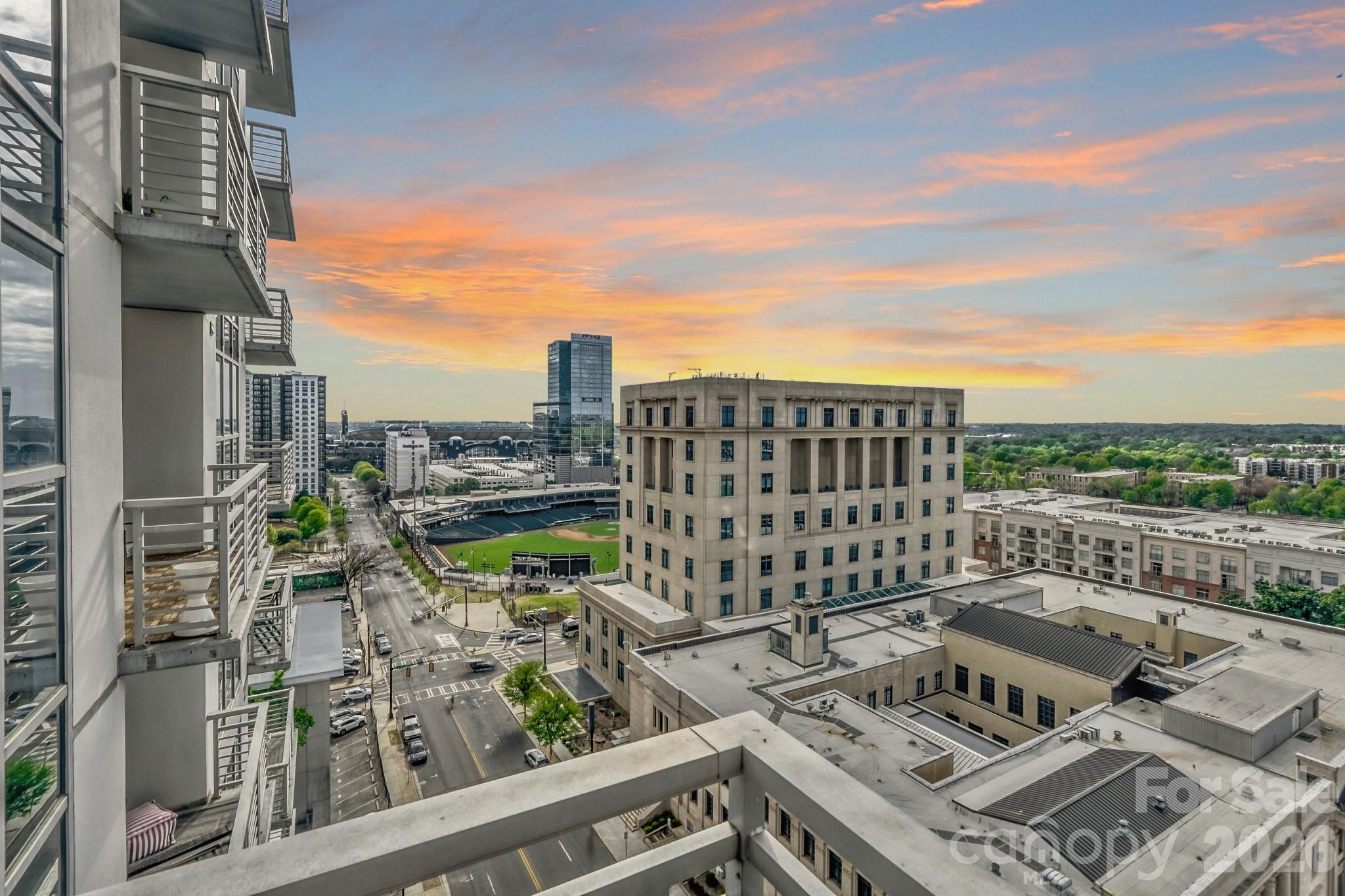 333 W Trade Street W #1105 — Charlotte