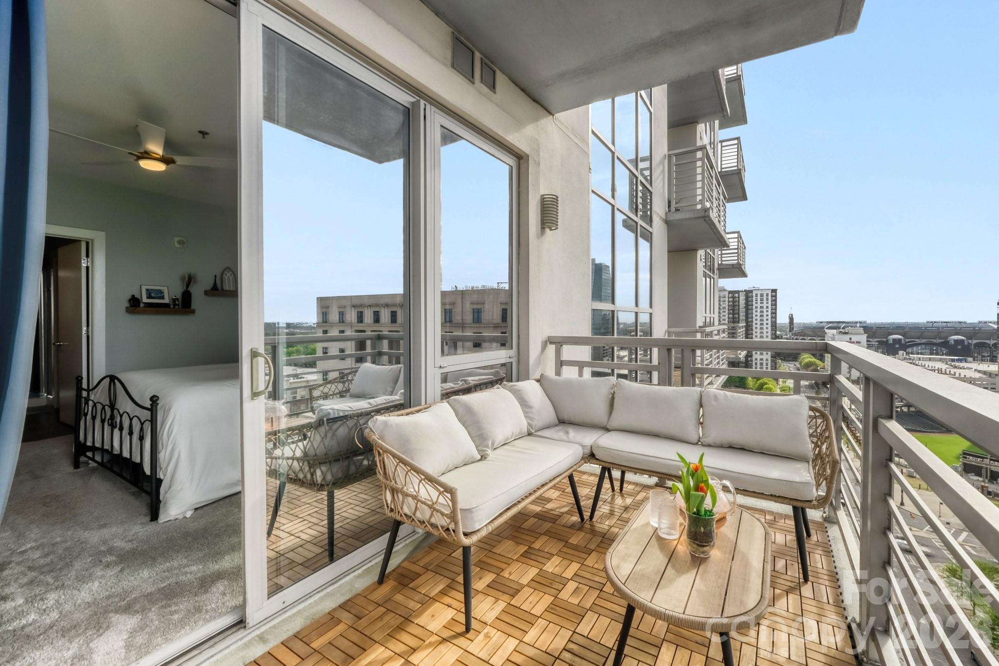 333 W Trade Street W #1105 — Charlotte