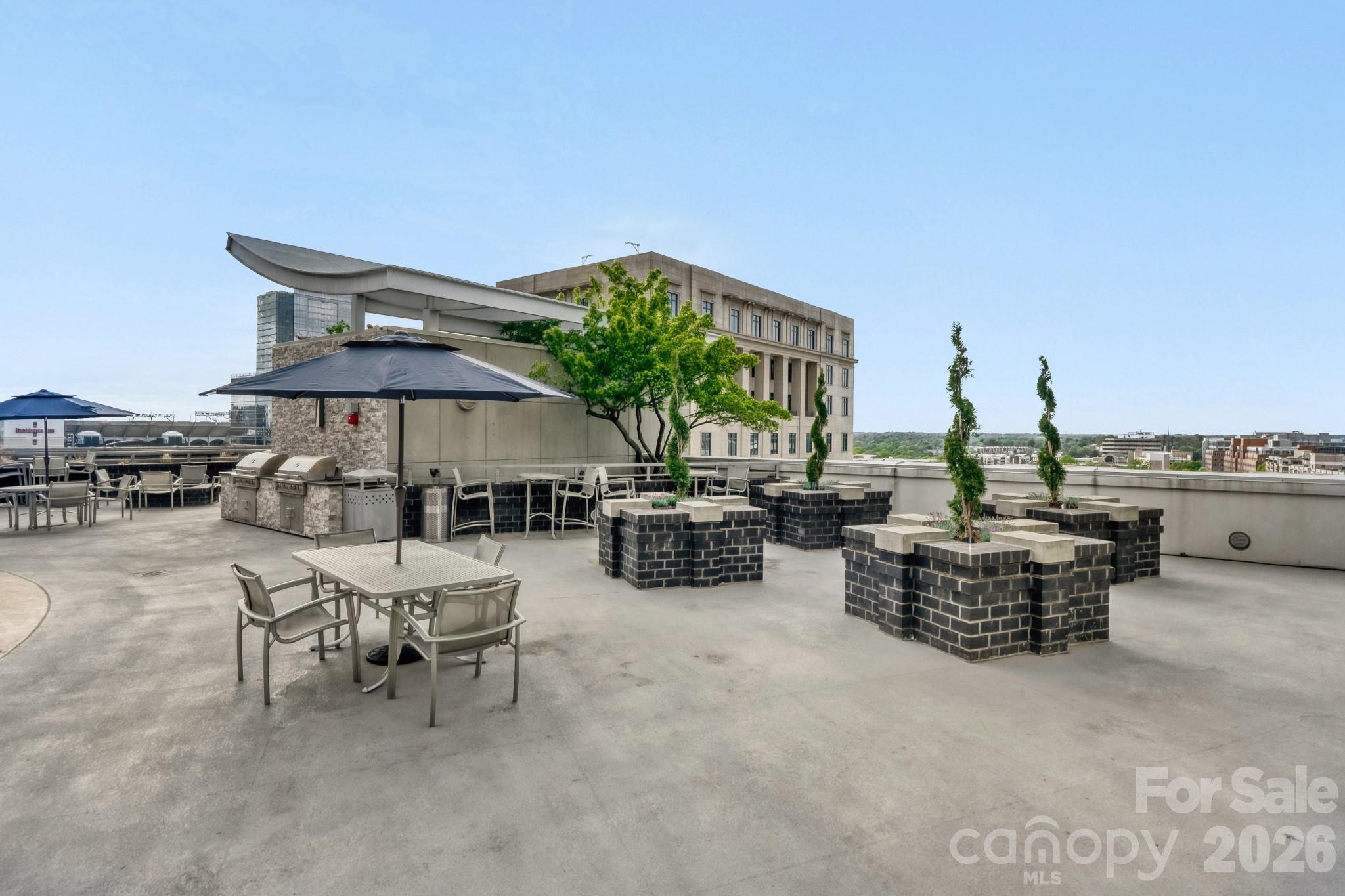 333 W Trade Street W #1105 — Charlotte