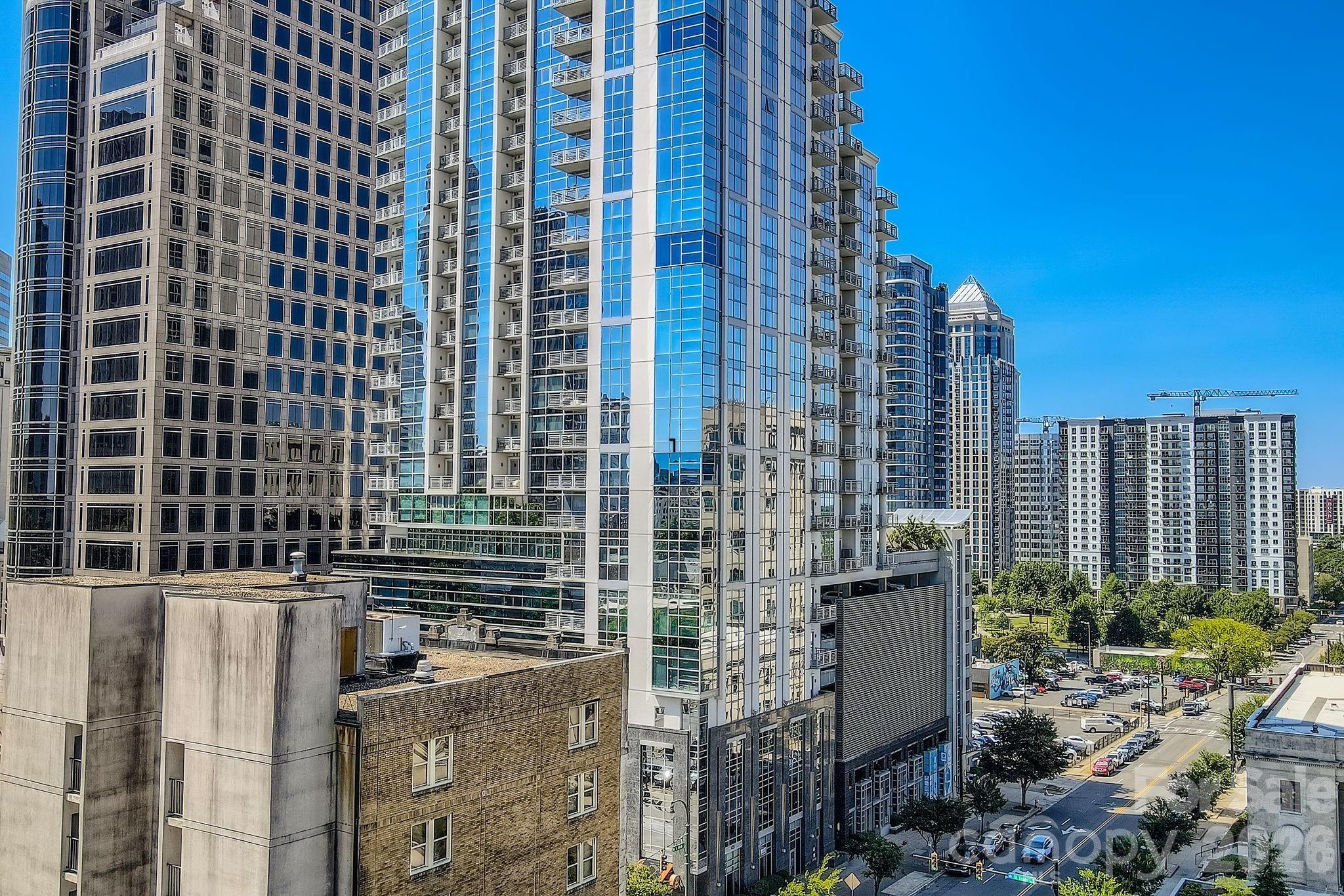 333 W Trade Street W #1105 — Charlotte