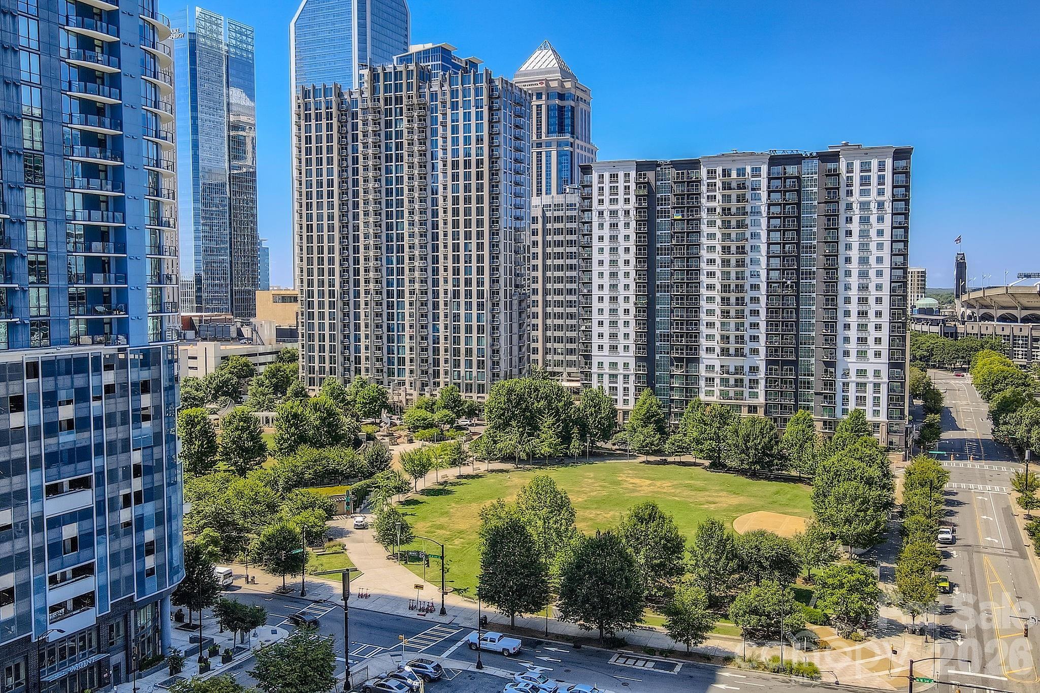 333 W Trade Street W #1105 — Charlotte