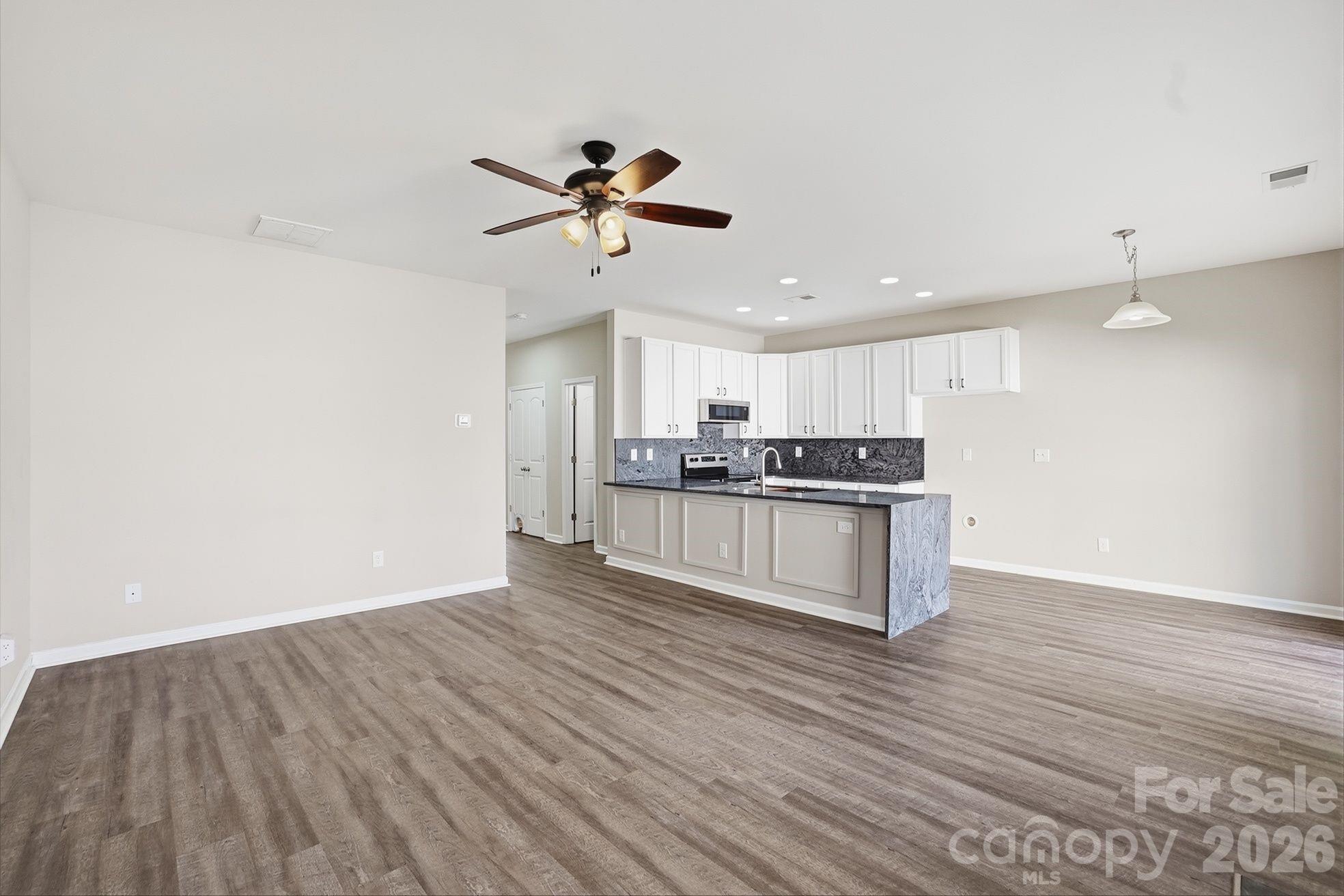 2095 Shady Pond Drive — Clover