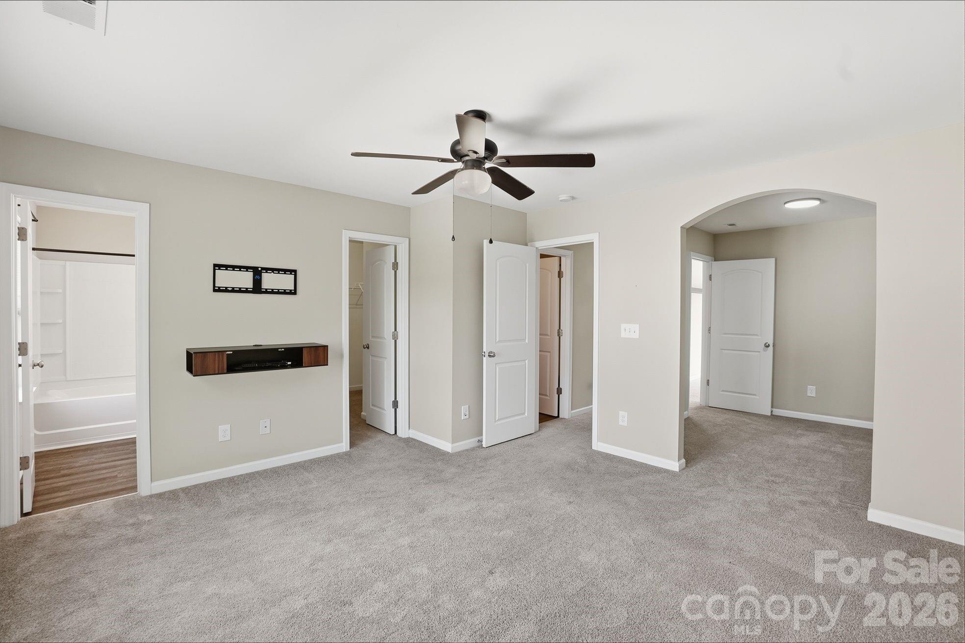 2095 Shady Pond Drive — Clover