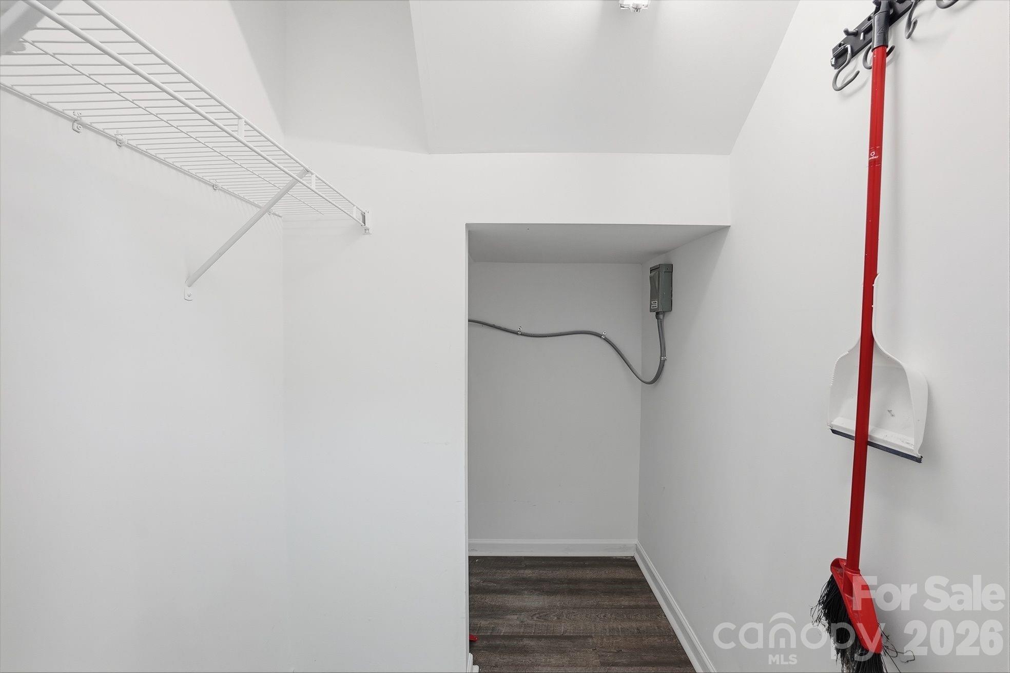 2095 Shady Pond Drive — Clover