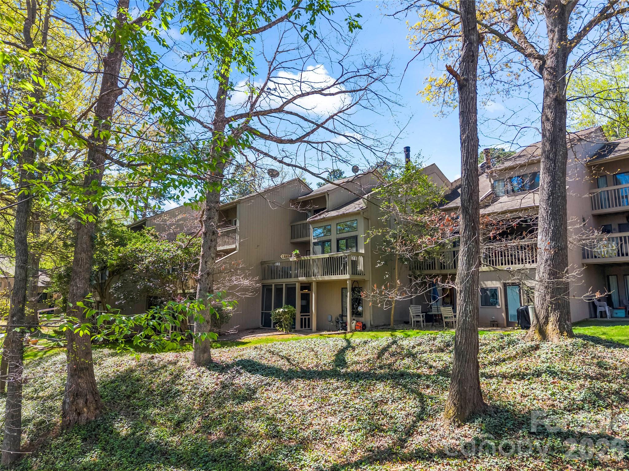 133 Pine Grove Circle — Clover