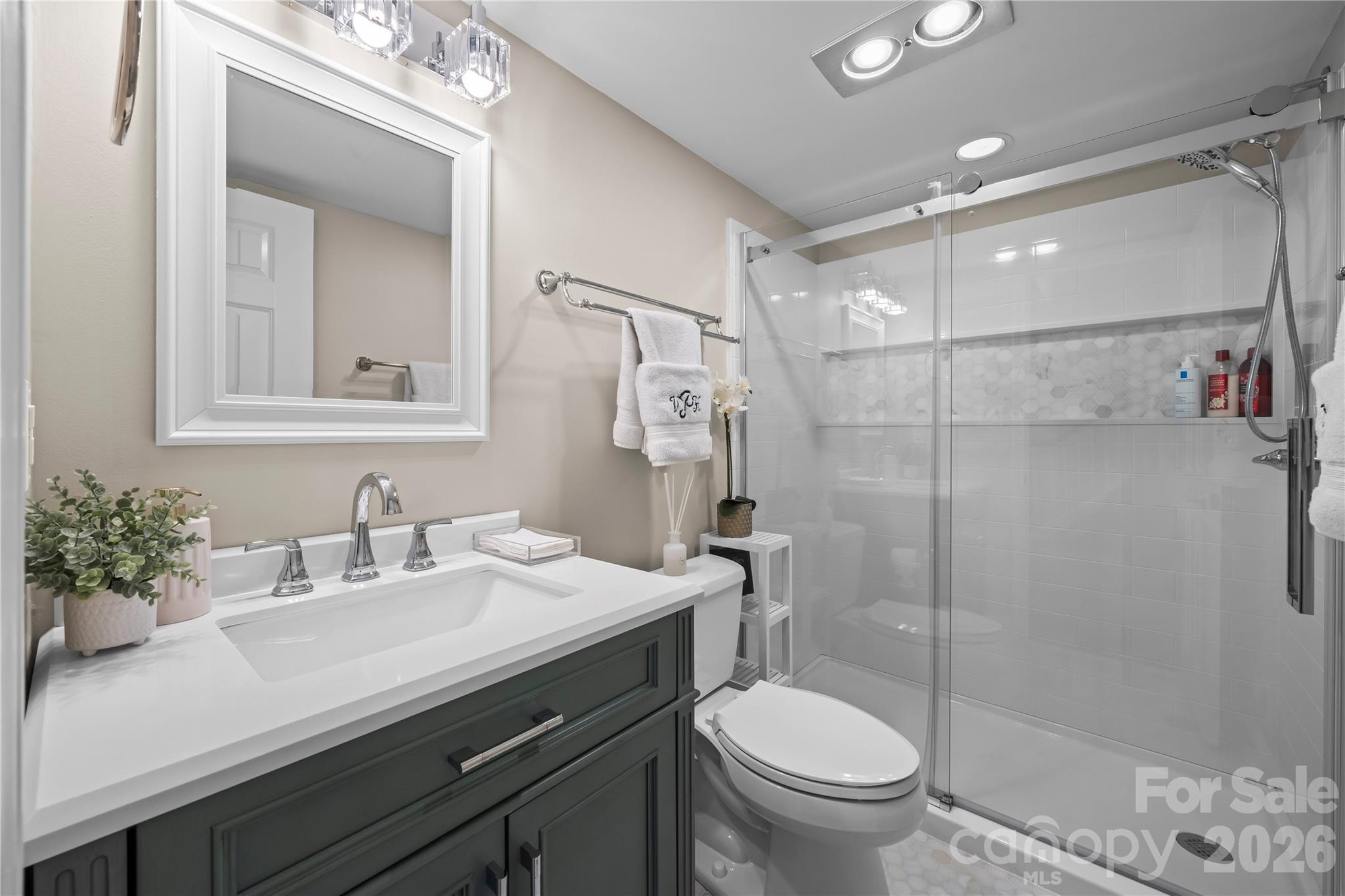 133 Pine Grove Circle — Clover