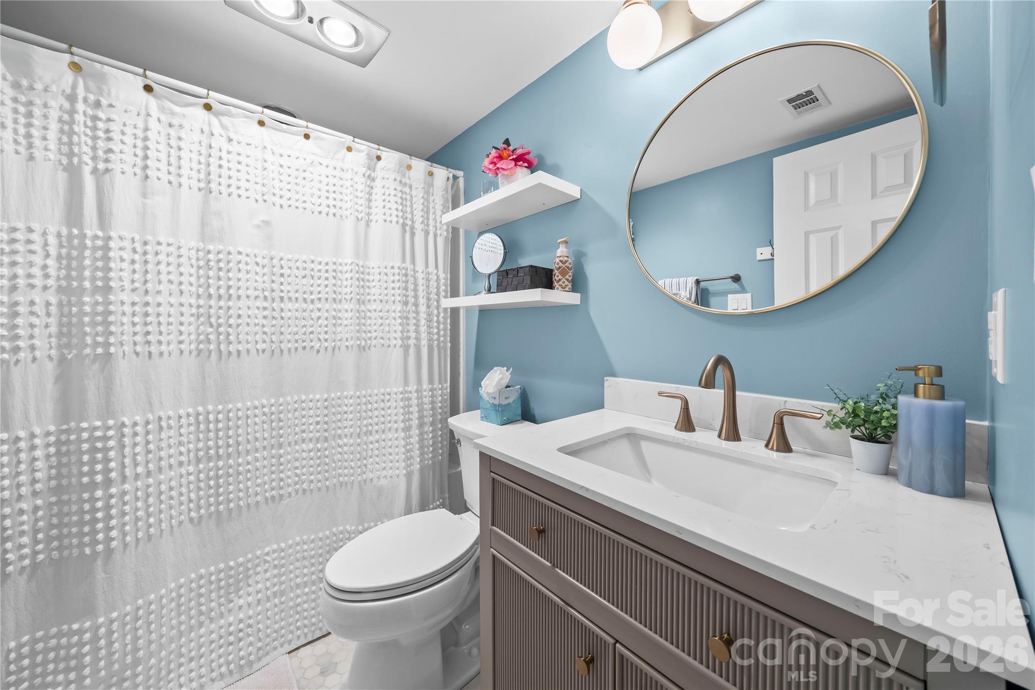 133 Pine Grove Circle — Clover